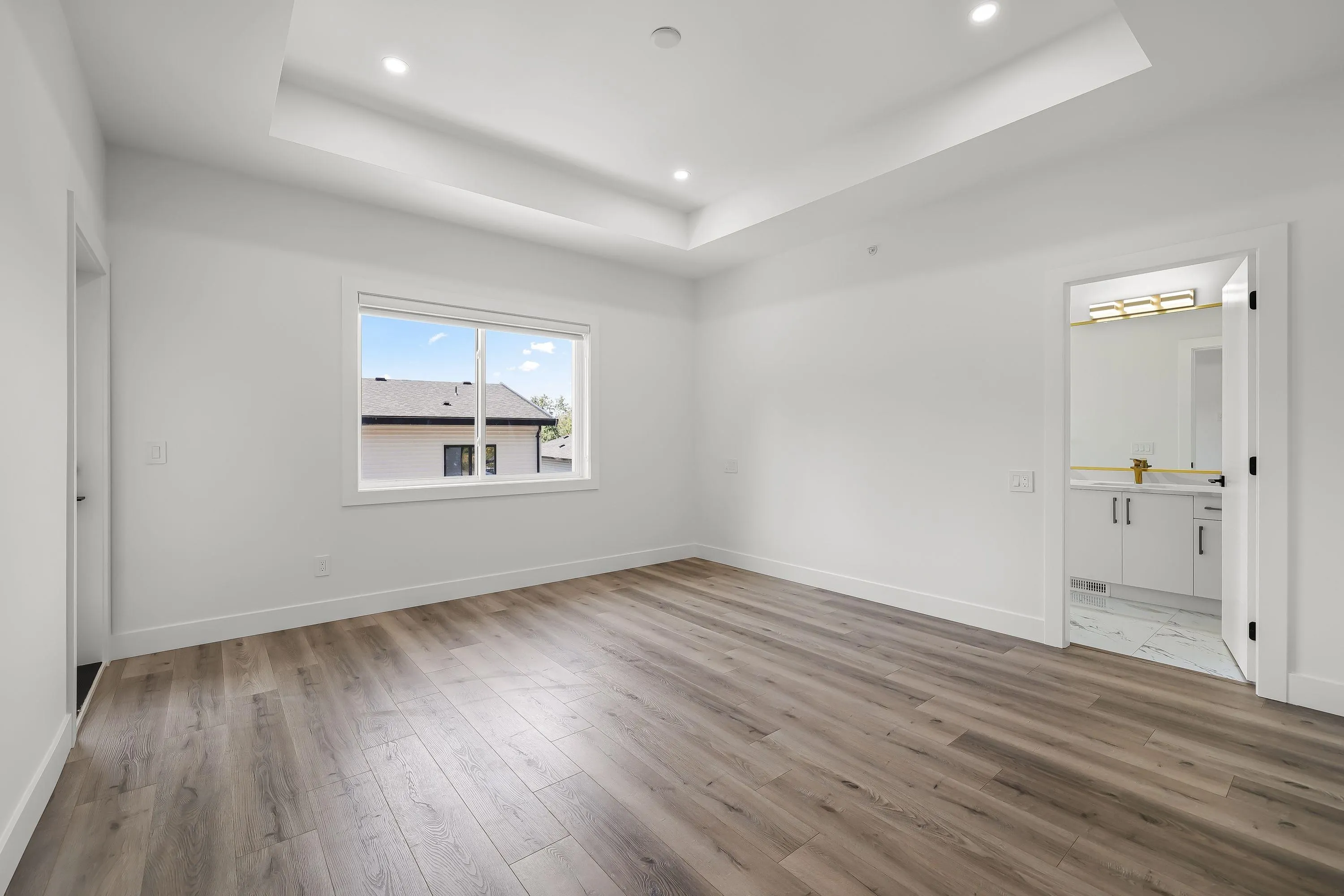 8587 Forest Gate Drive