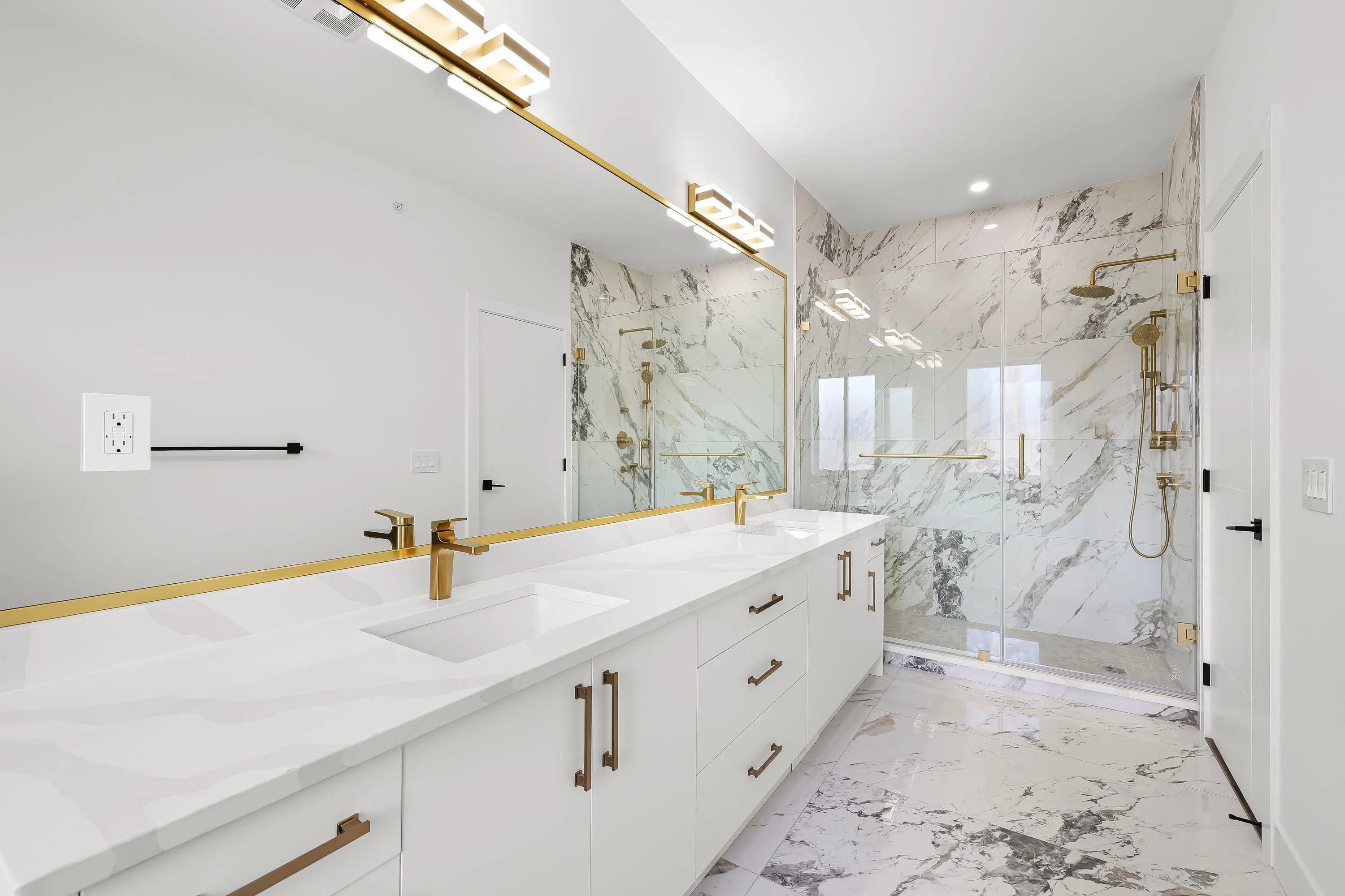 8587 Forest Gate Drive