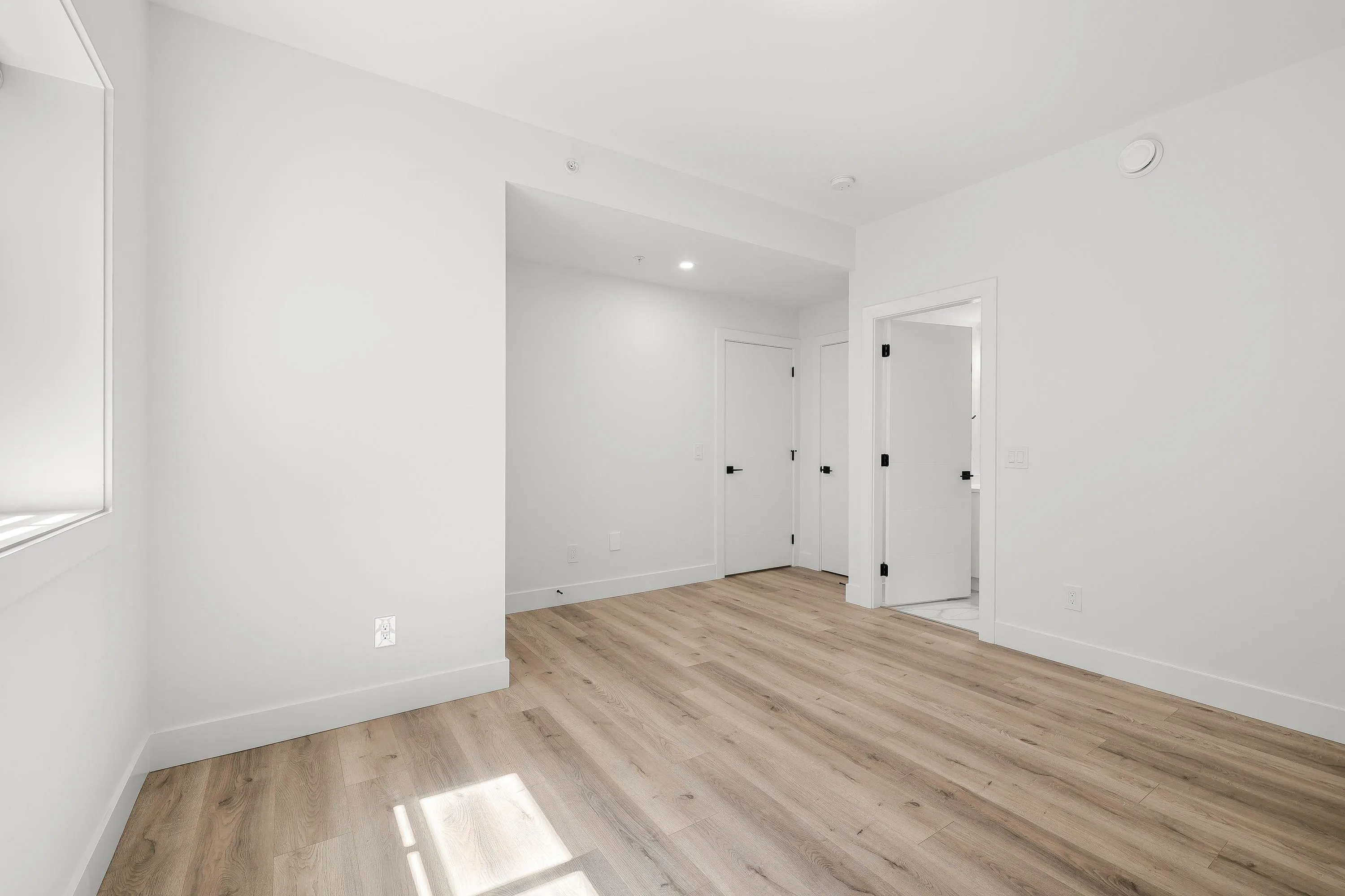 8587 Forest Gate Drive