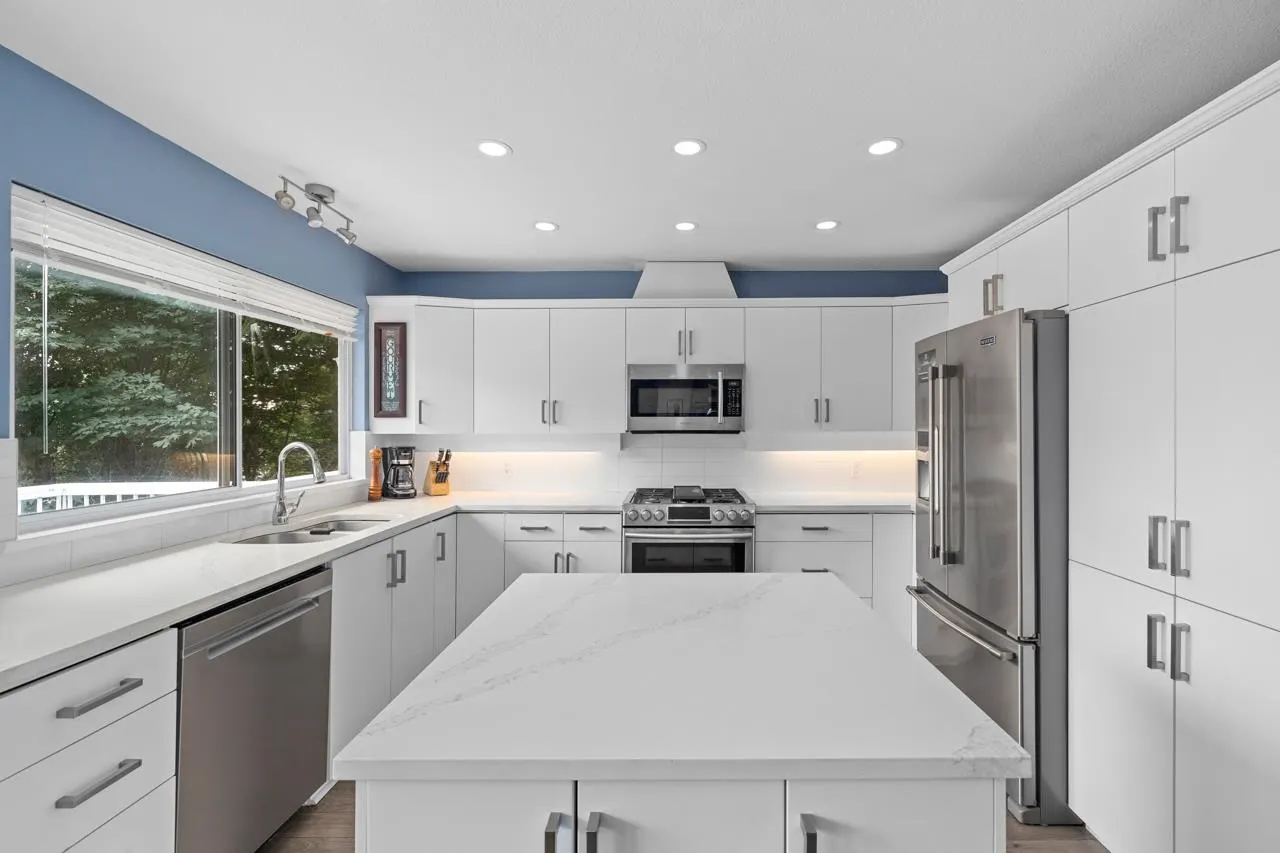 15333 Sheridan Drive