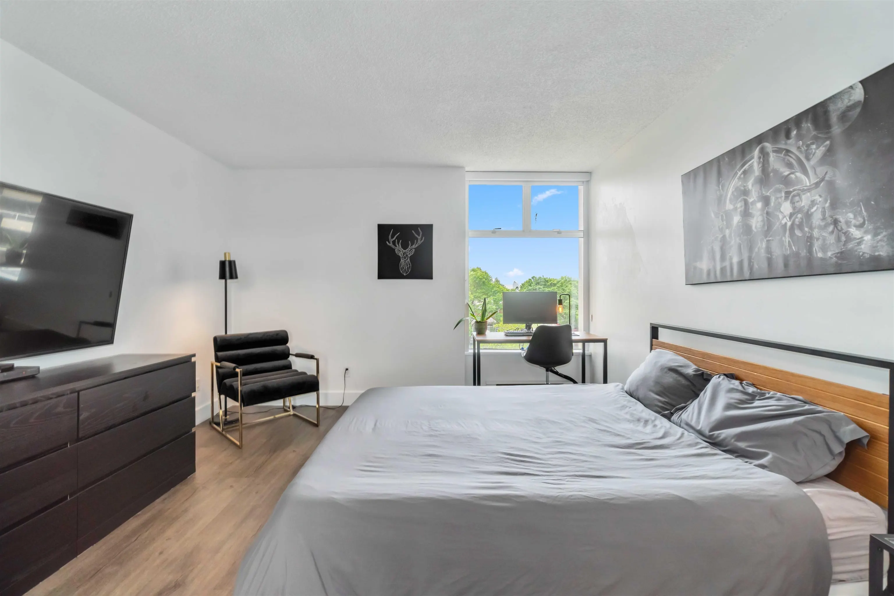 405 1045 Quayside Drive