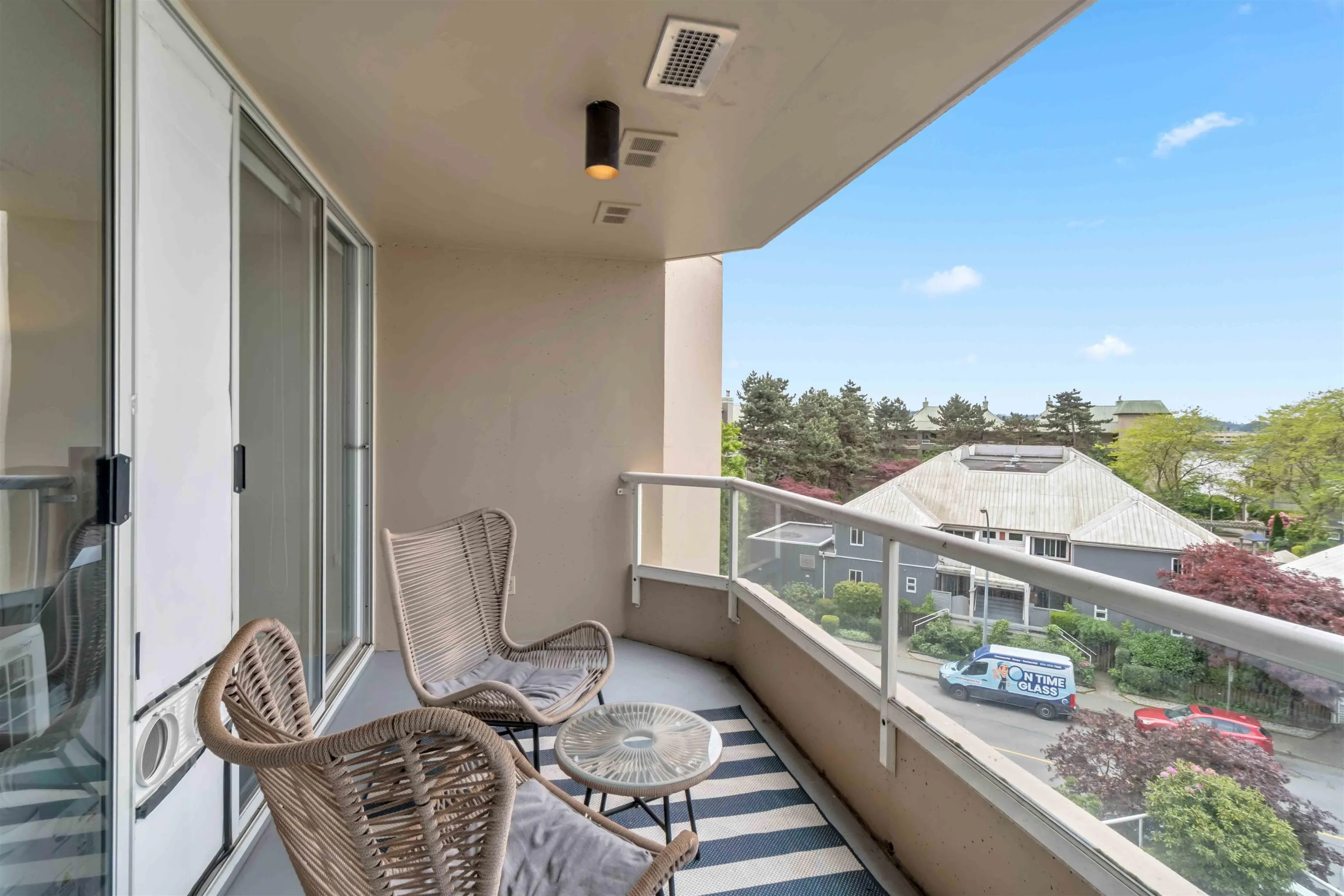 405 1045 Quayside Drive