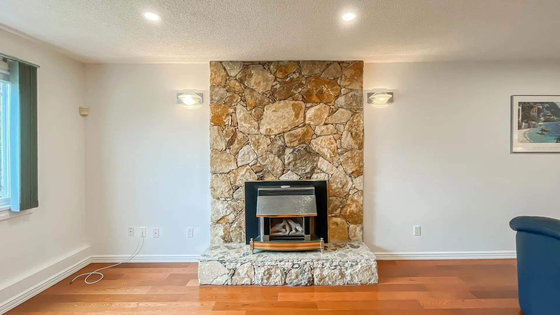 10531 Hollybank Drive