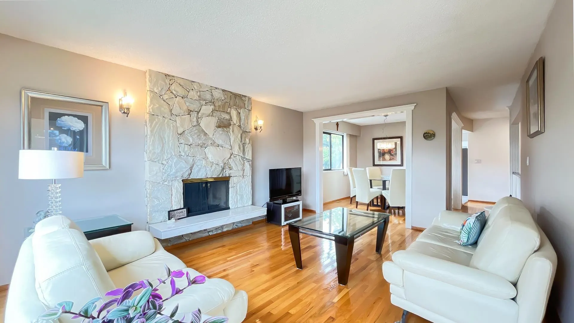 10531 Hollybank Drive