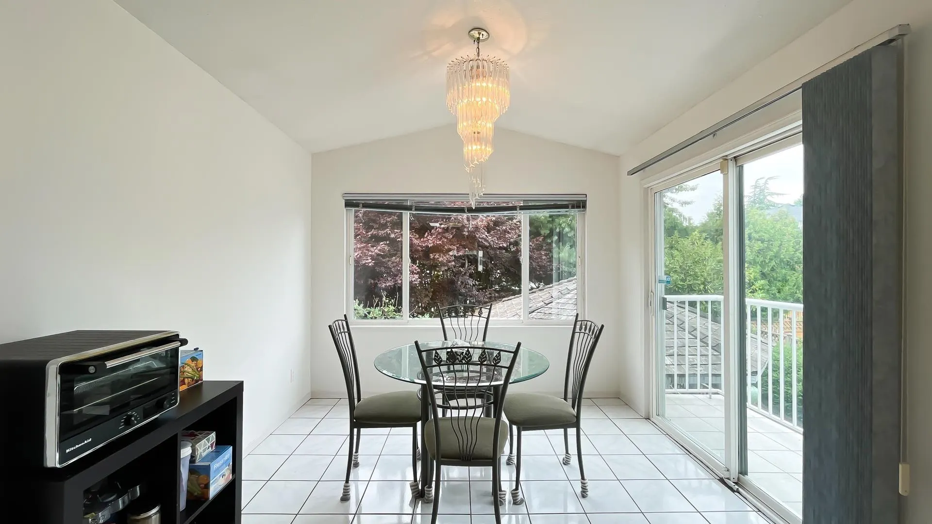 10531 Hollybank Drive