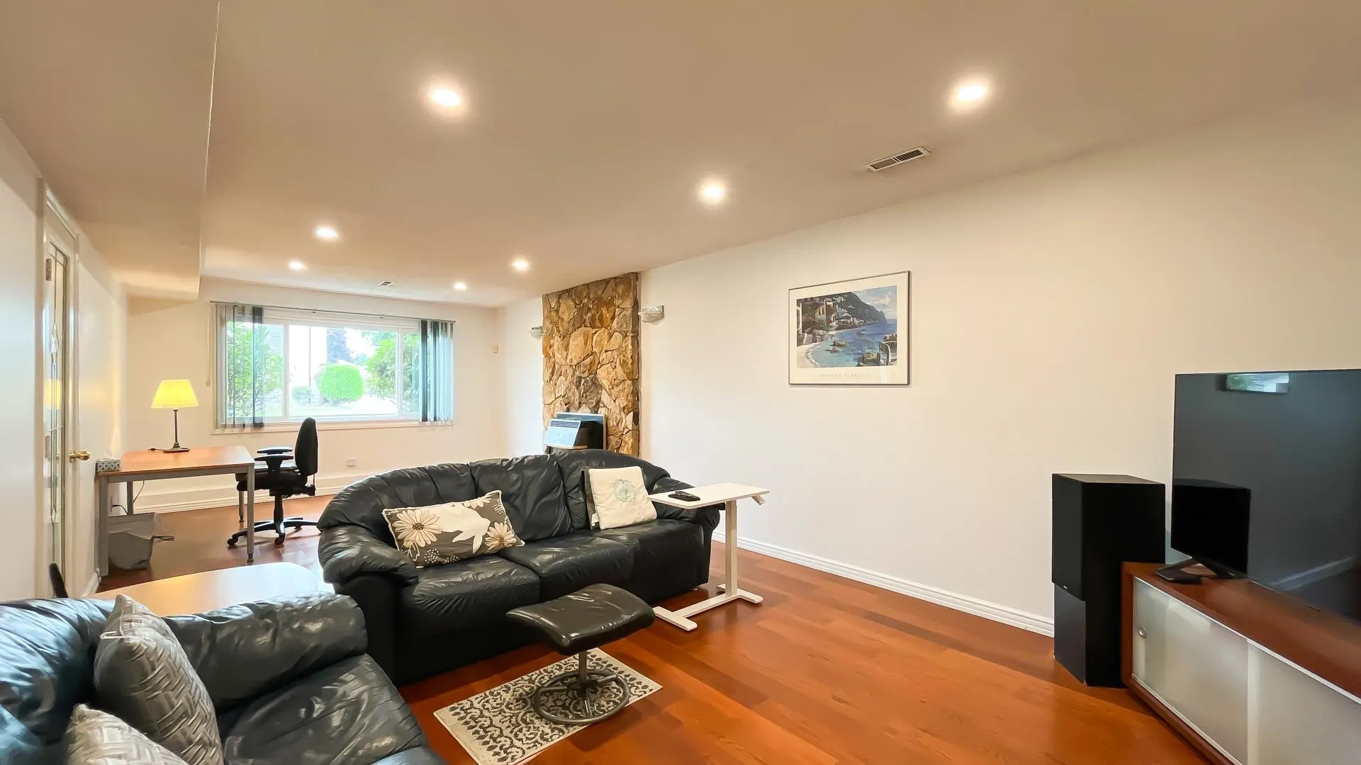 10531 Hollybank Drive