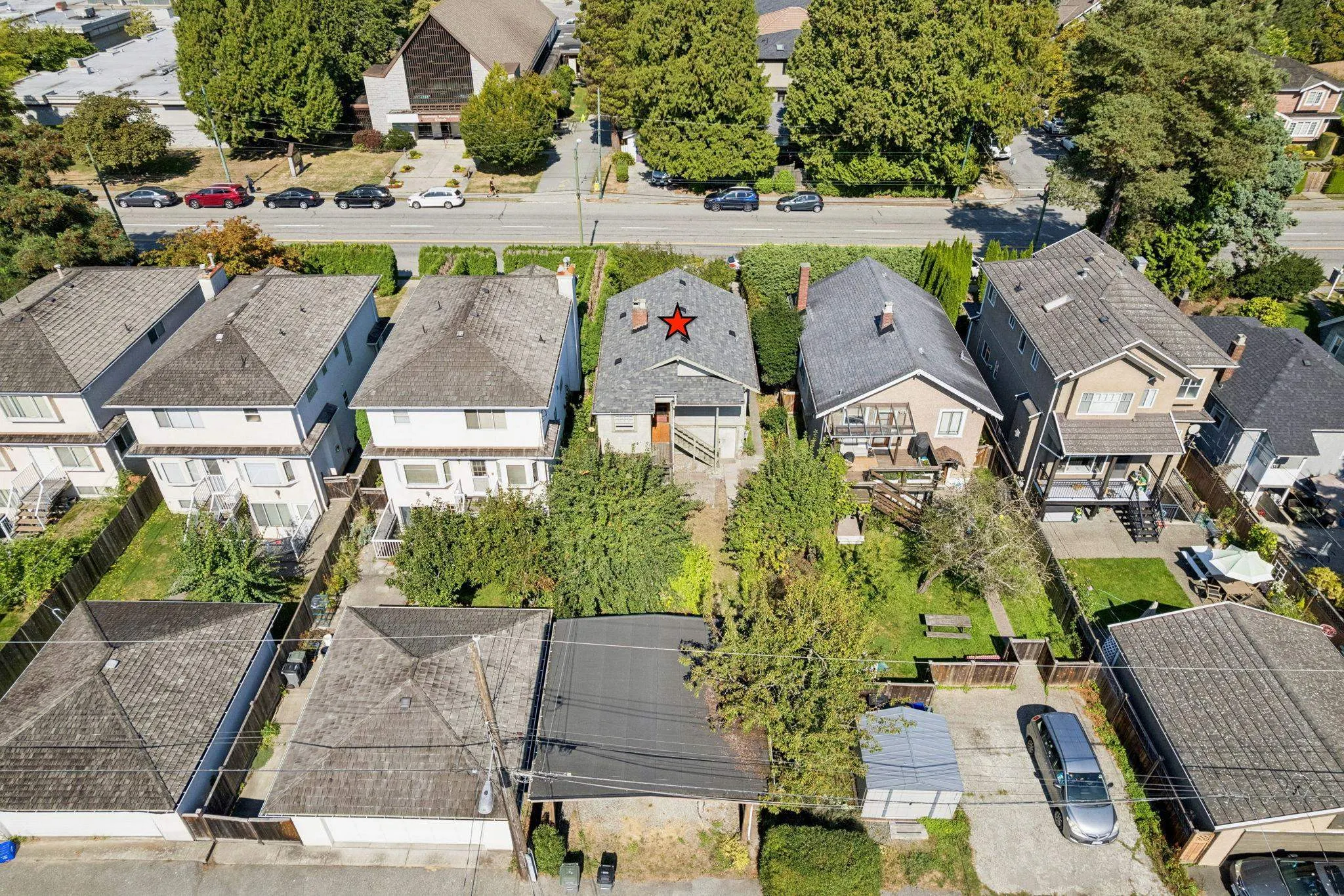 2746 West 41st