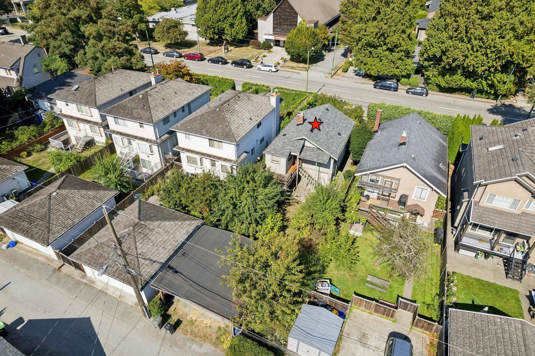 2746 West 41st