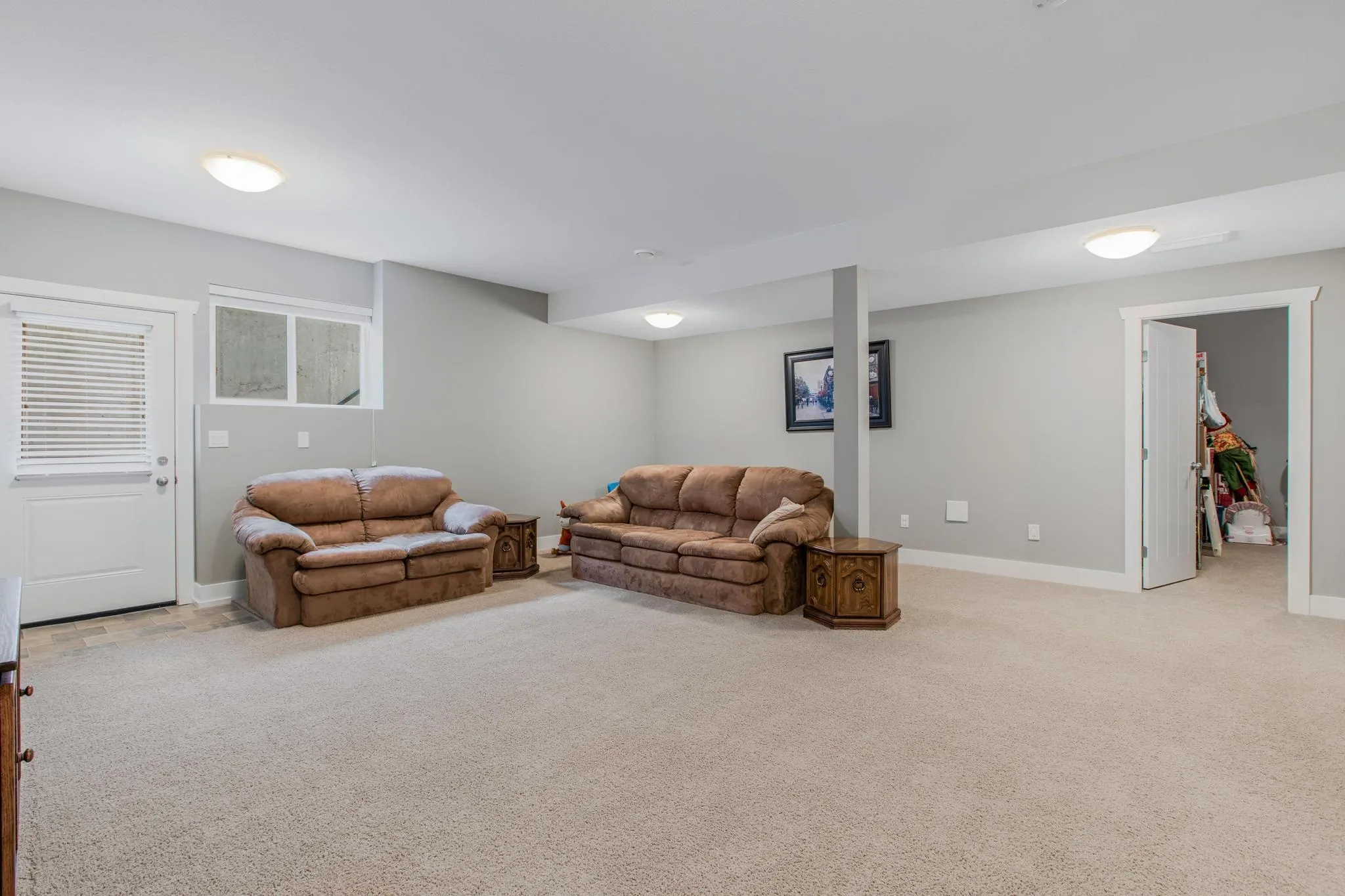34286 Lukiv Terrace