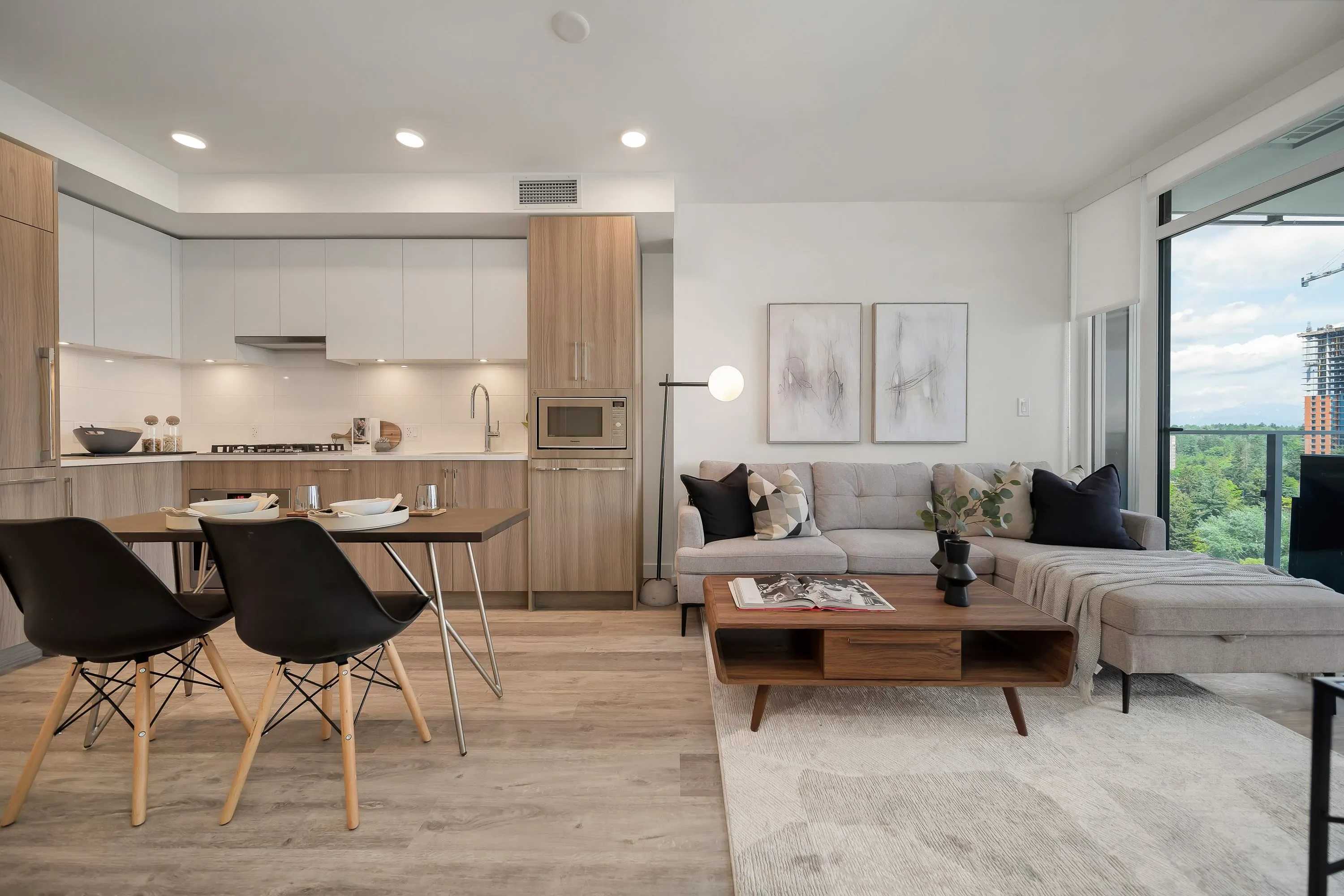1808 9675 King George Boulevard
