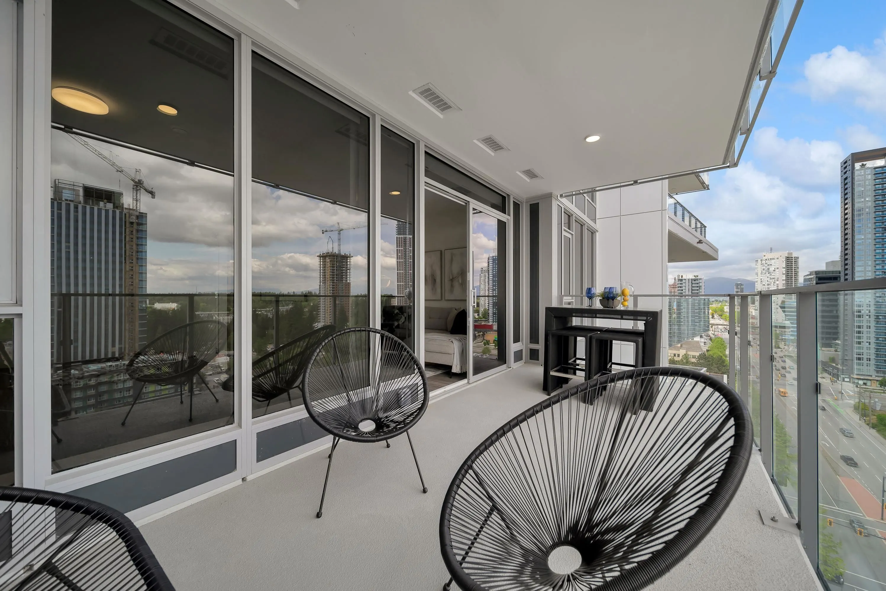 1808 9675 King George Boulevard