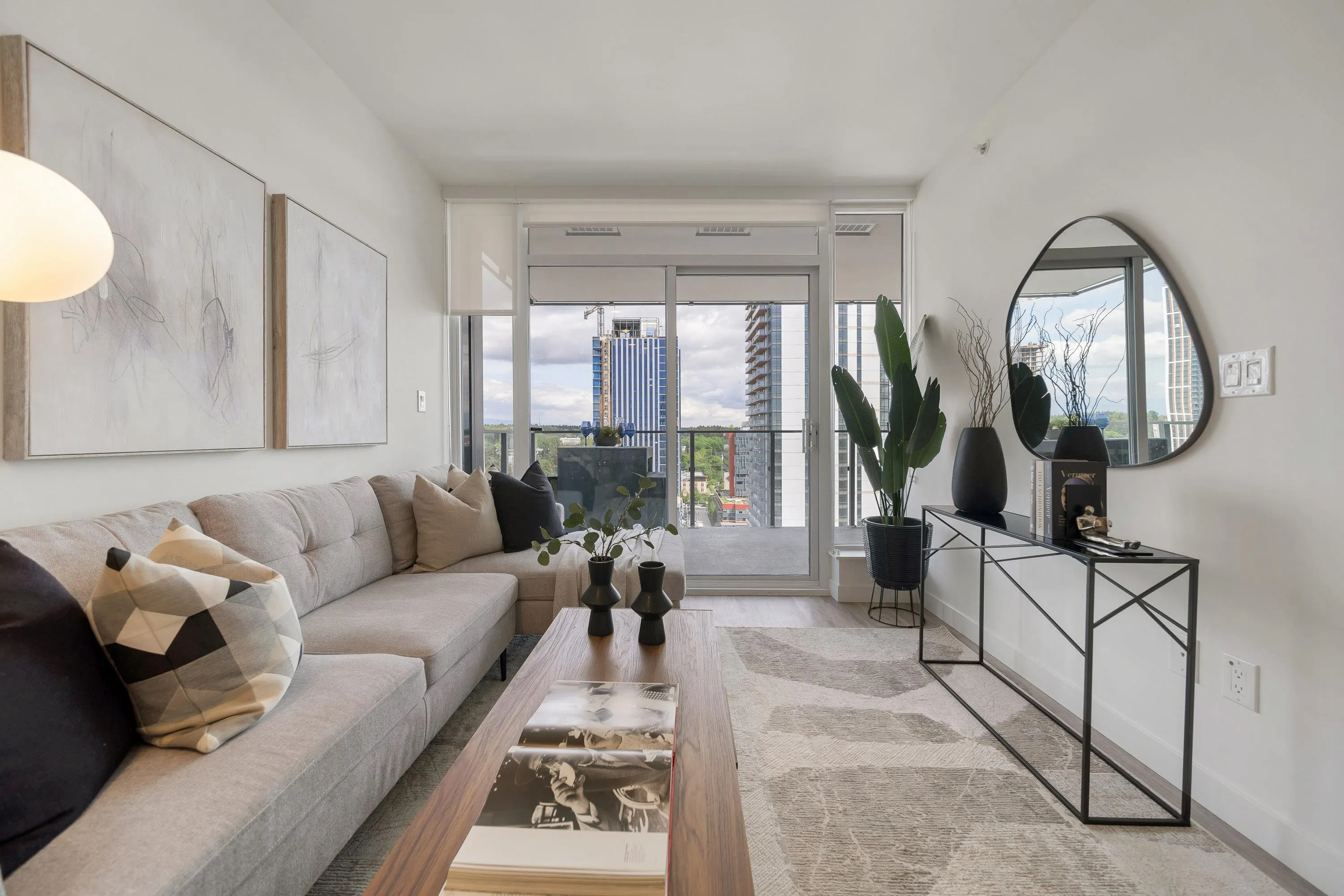 1808 9675 King George Boulevard