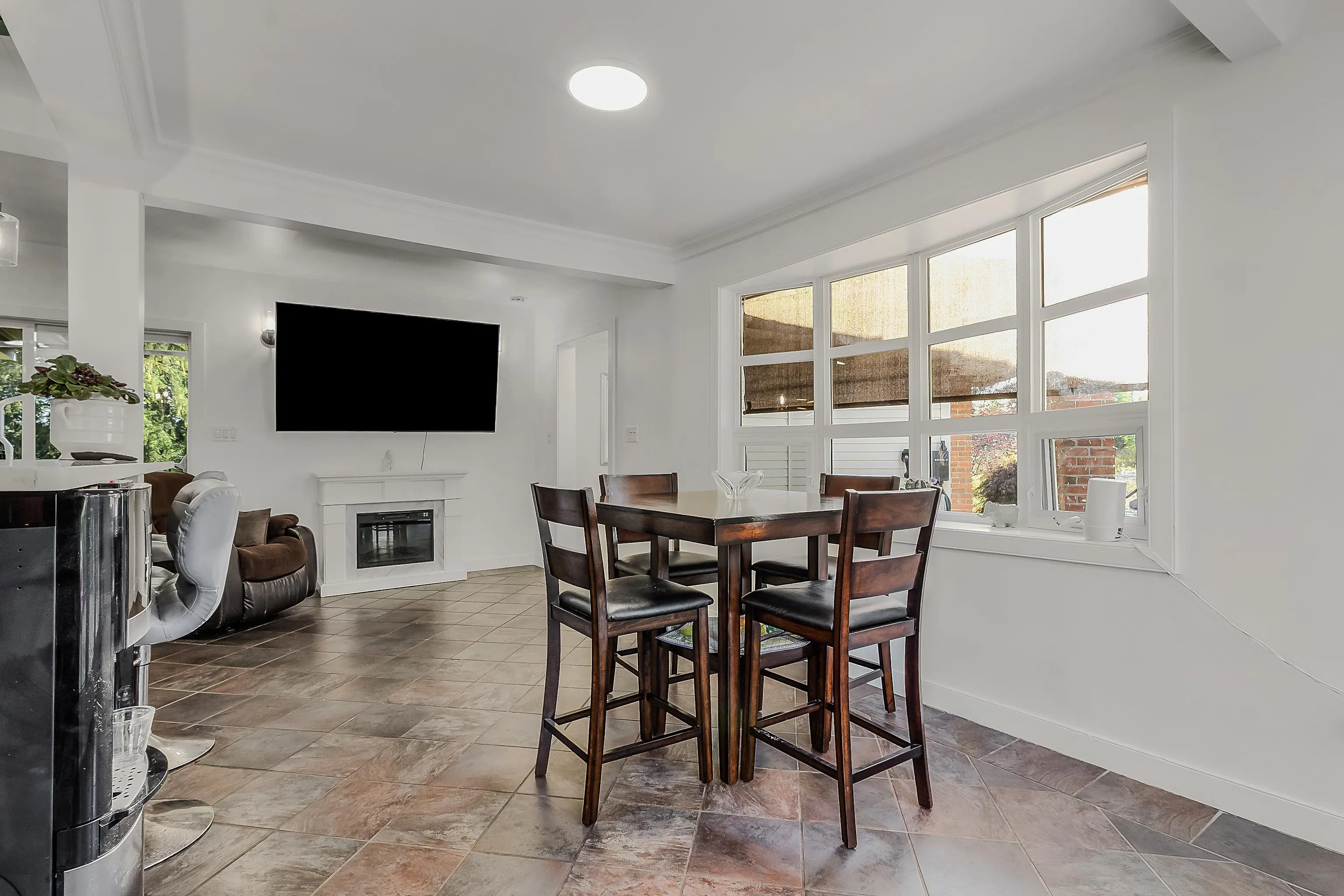 9538 Stave Lake Street