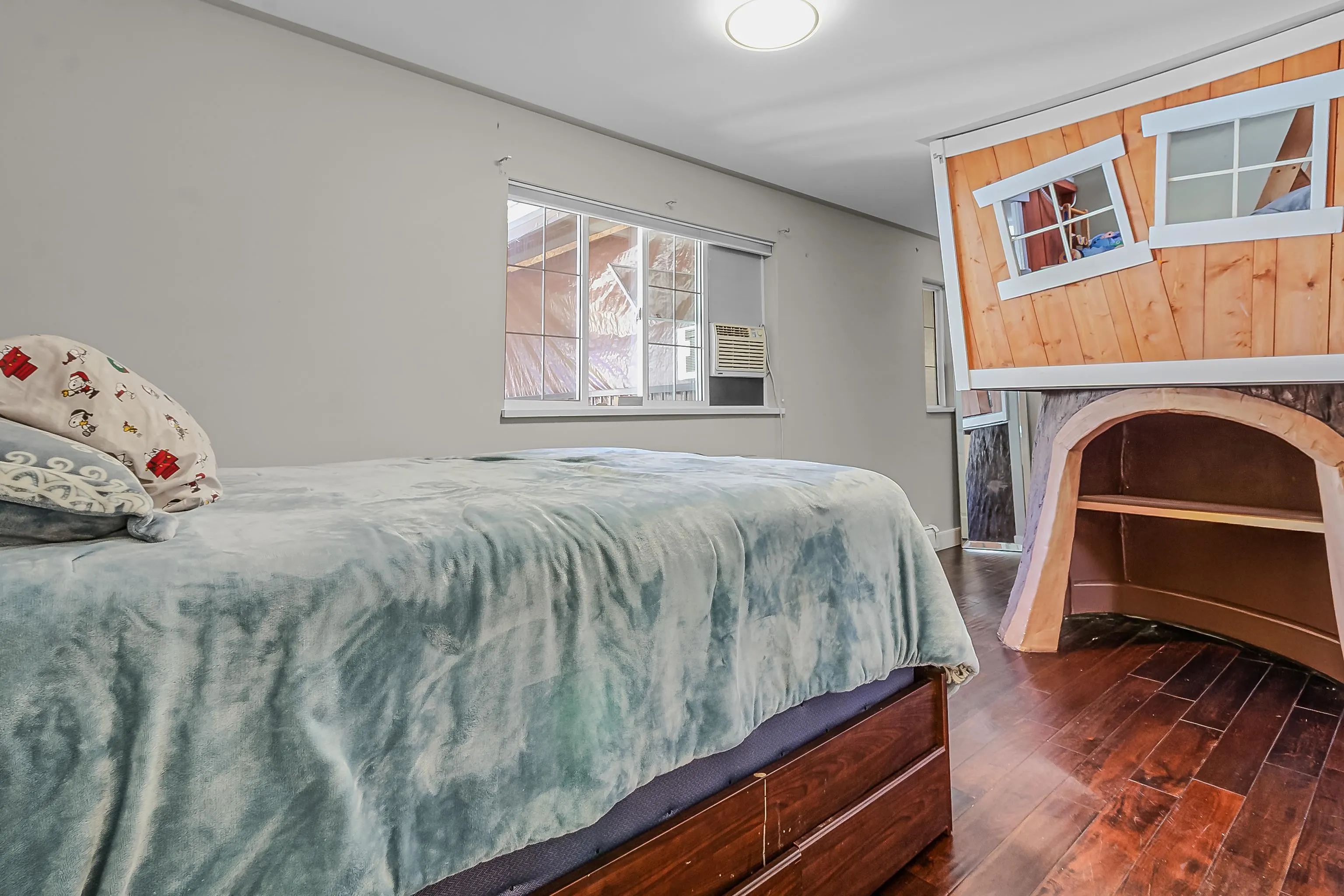 9538 Stave Lake Street