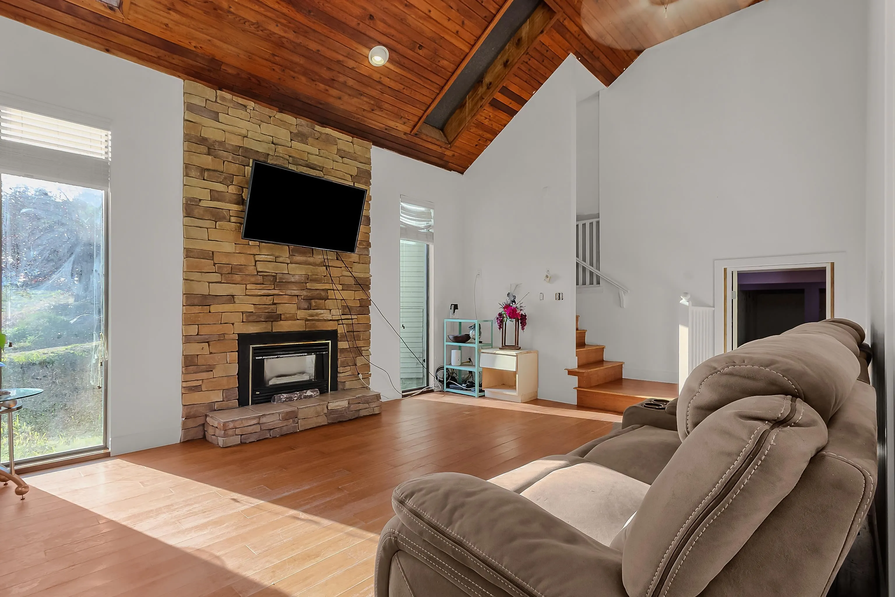 9538 Stave Lake Street