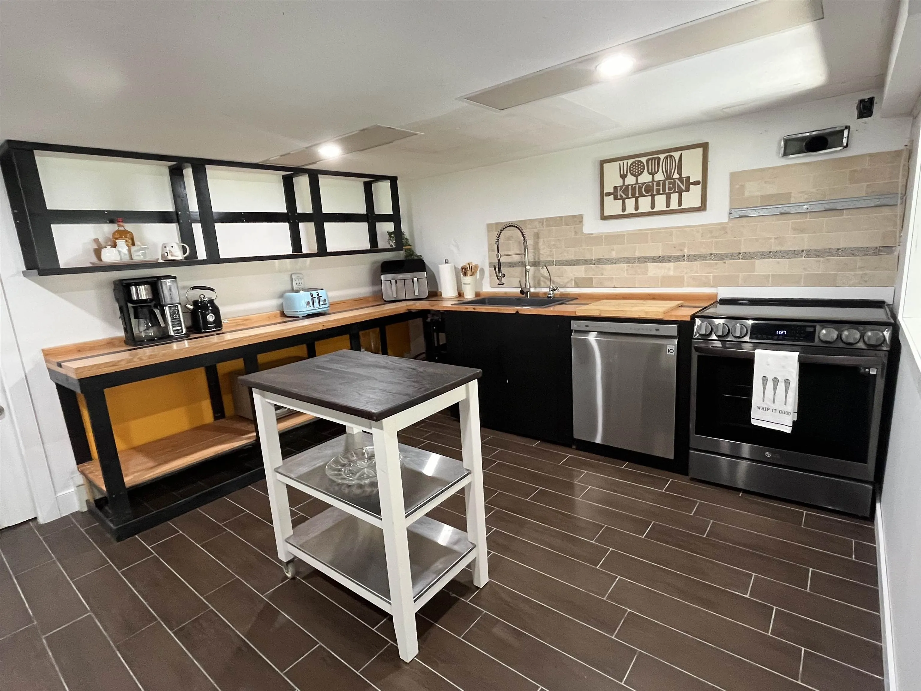 9538 Stave Lake Street