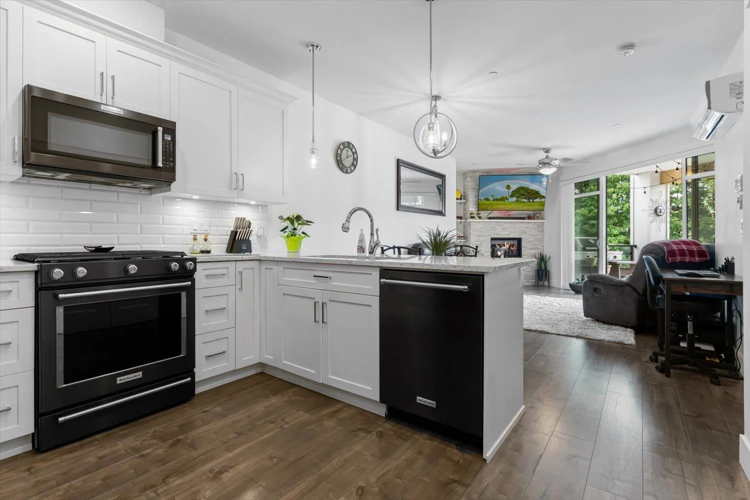 405 5380 Tyee Lane
