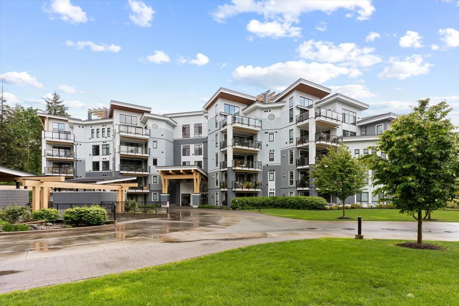 405 5380 Tyee Lane