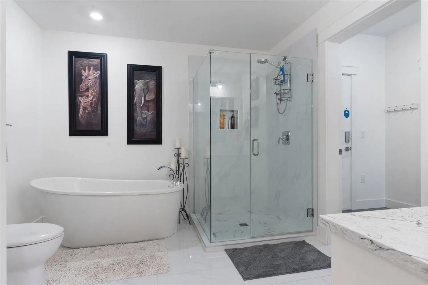 405 5380 Tyee Lane
