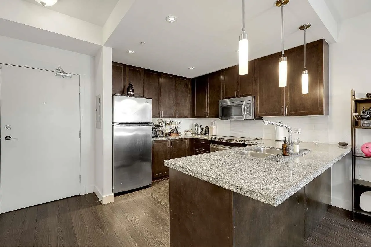310 2368 Marpole Avenue