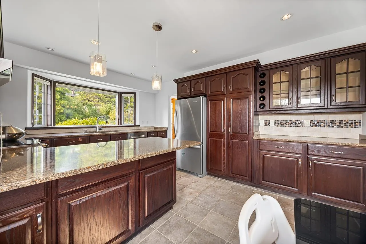 96 Bonnymuir Drive