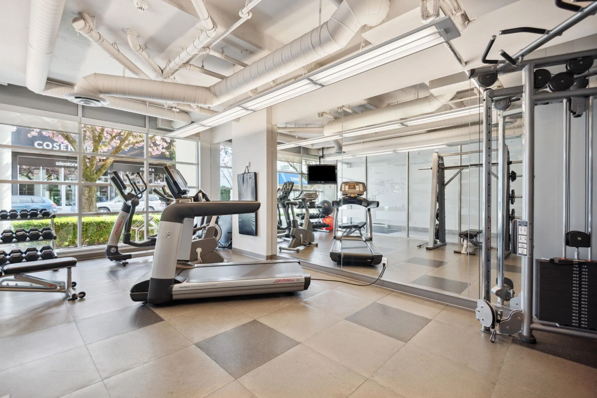 416 1635 West 3rd Avenue