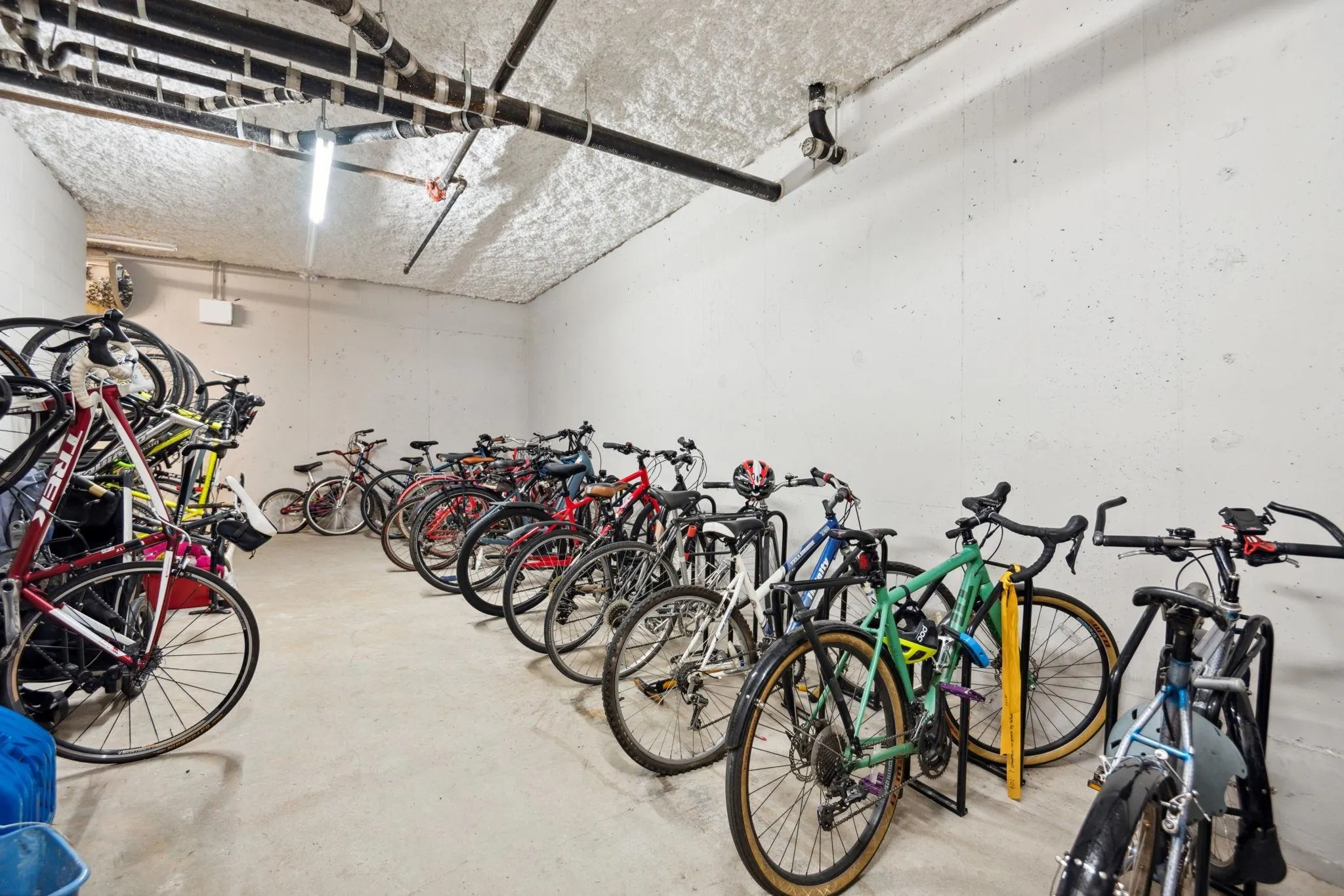 416 1635 West 3rd Avenue