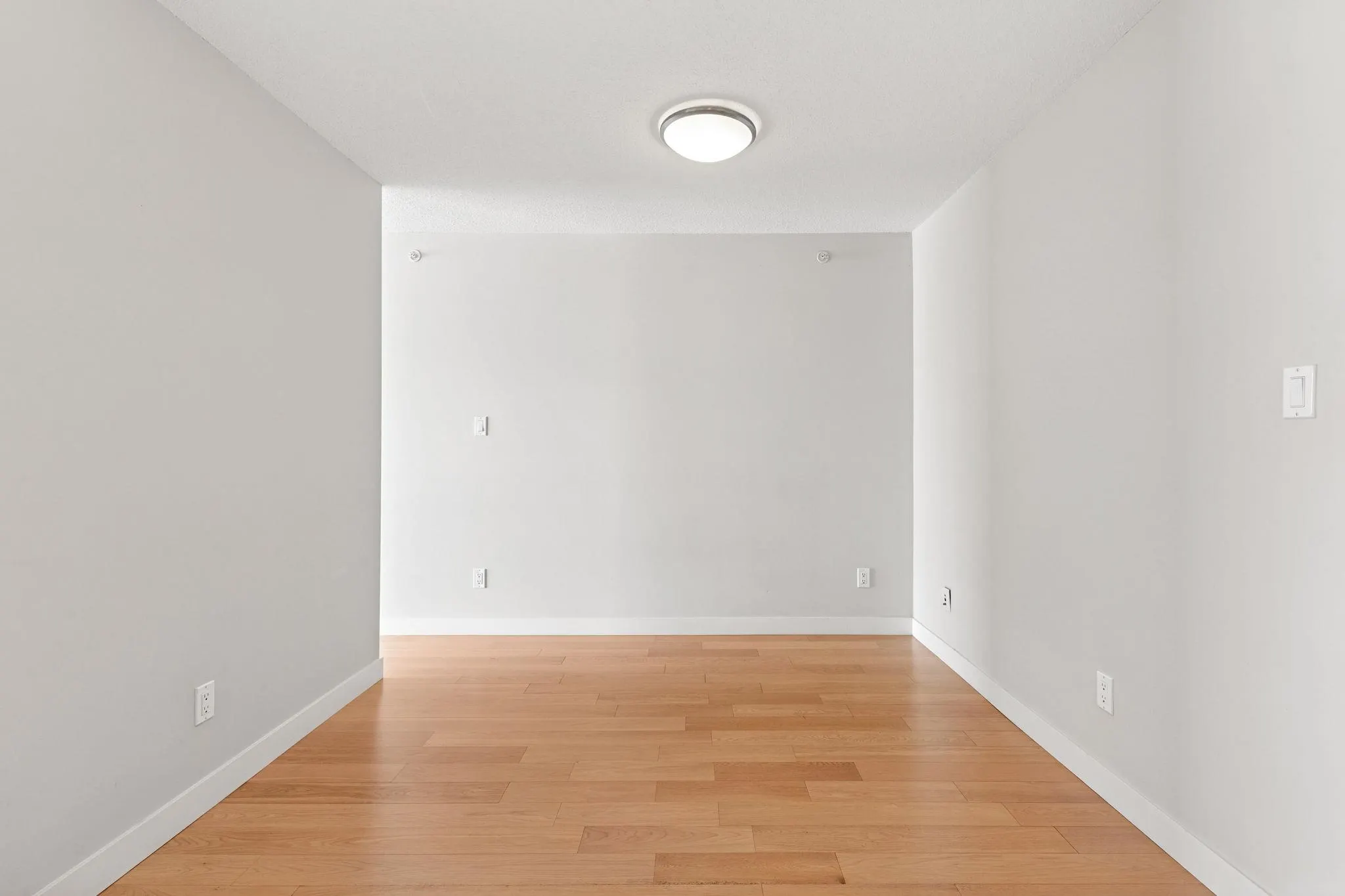 416 1635 West 3rd Avenue