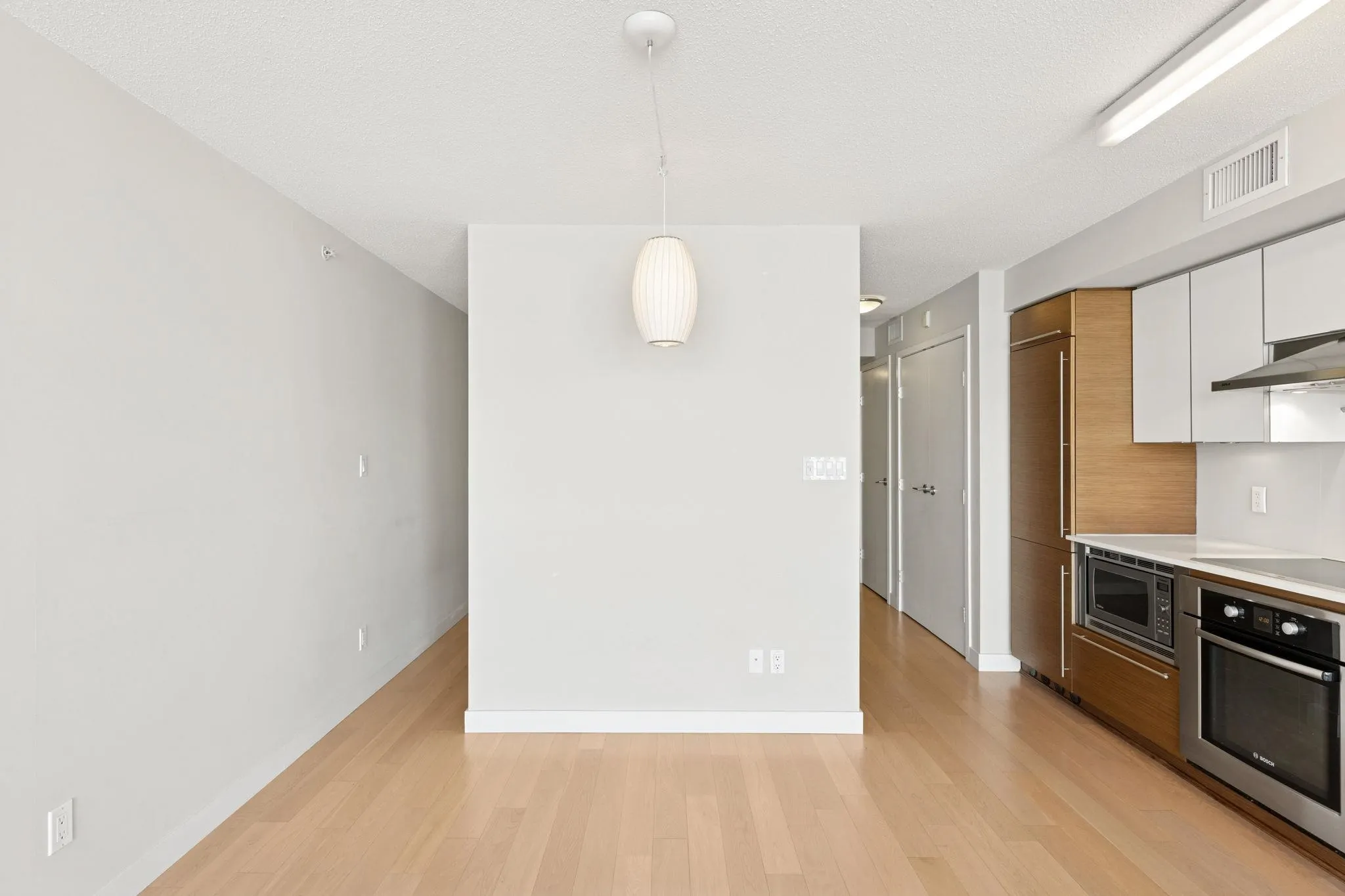 416 1635 West 3rd Avenue