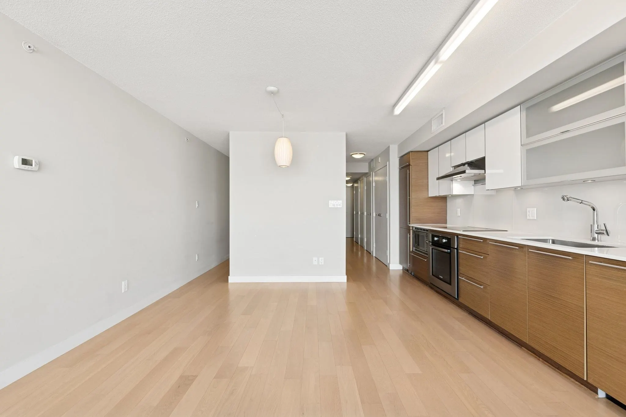 416 1635 West 3rd Avenue