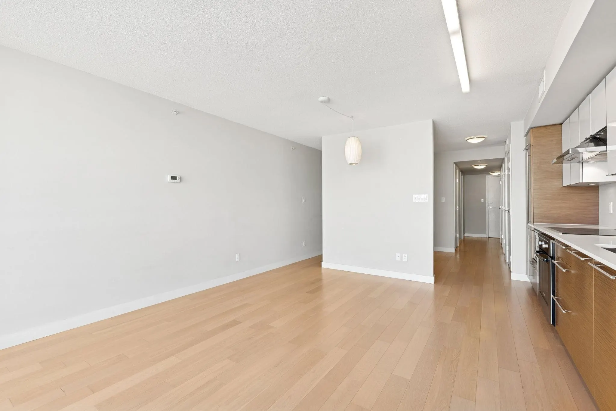 416 1635 West 3rd Avenue