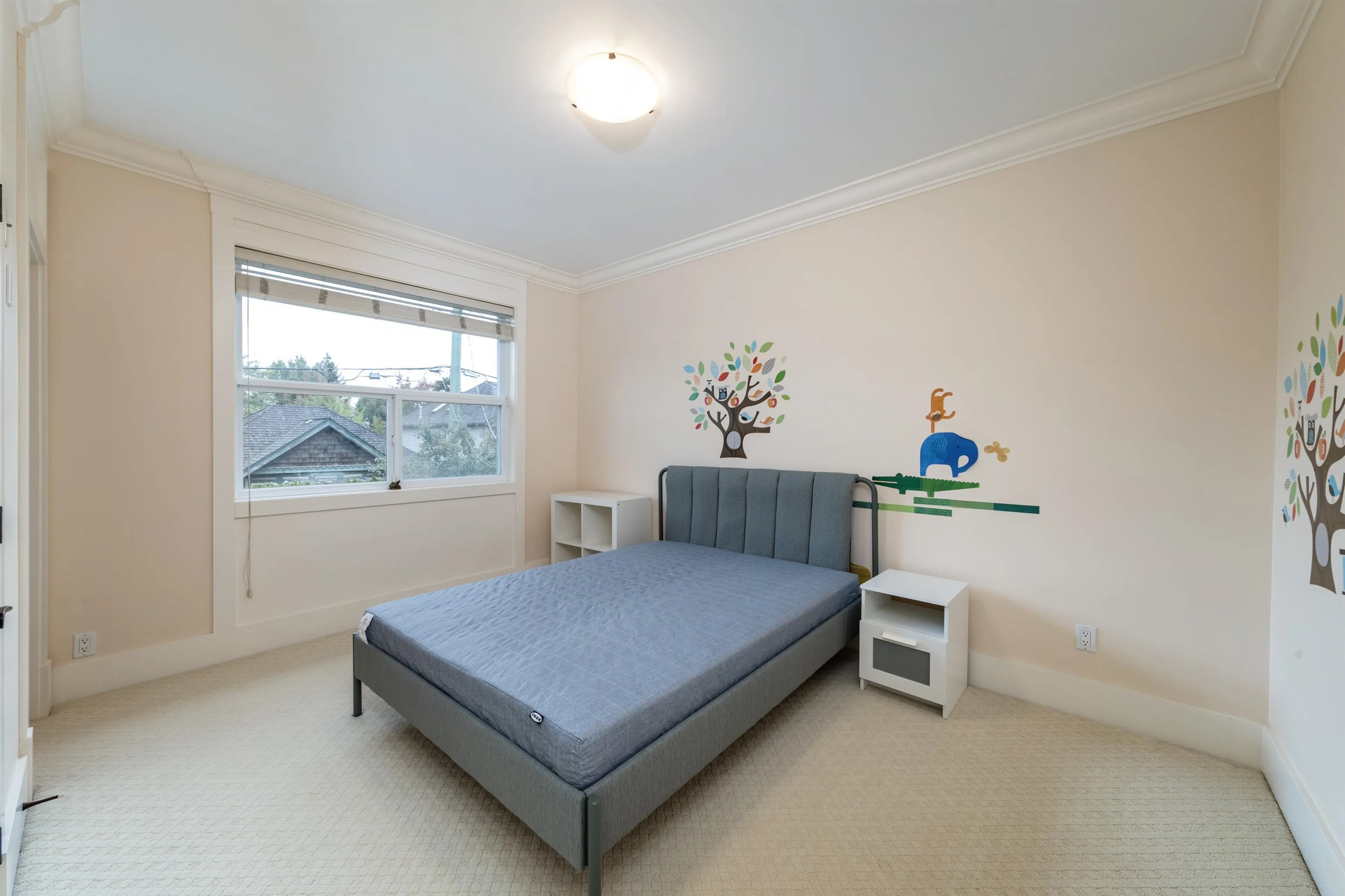 7791 Sunnymede Crescent