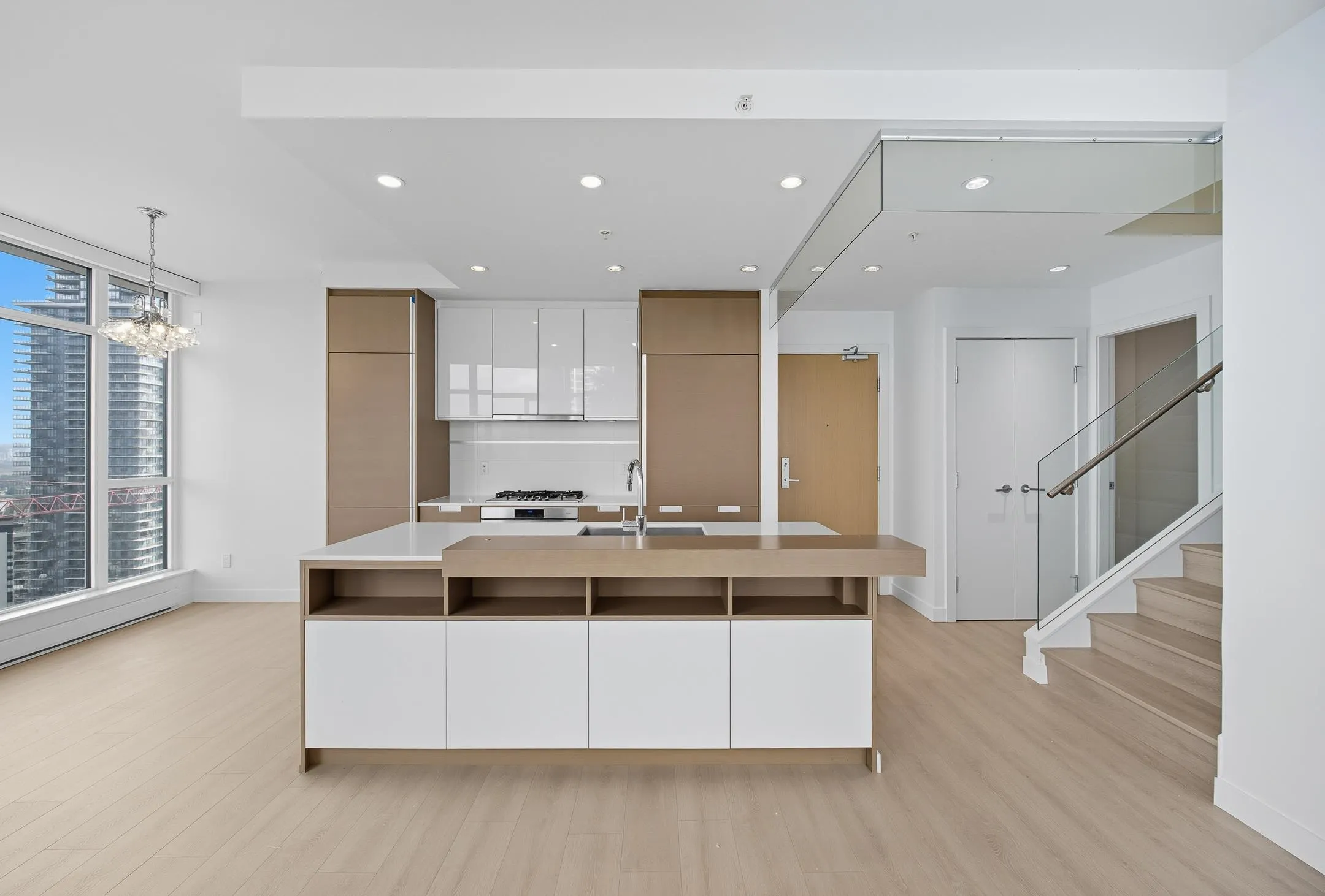 2603 4688 Kingsway