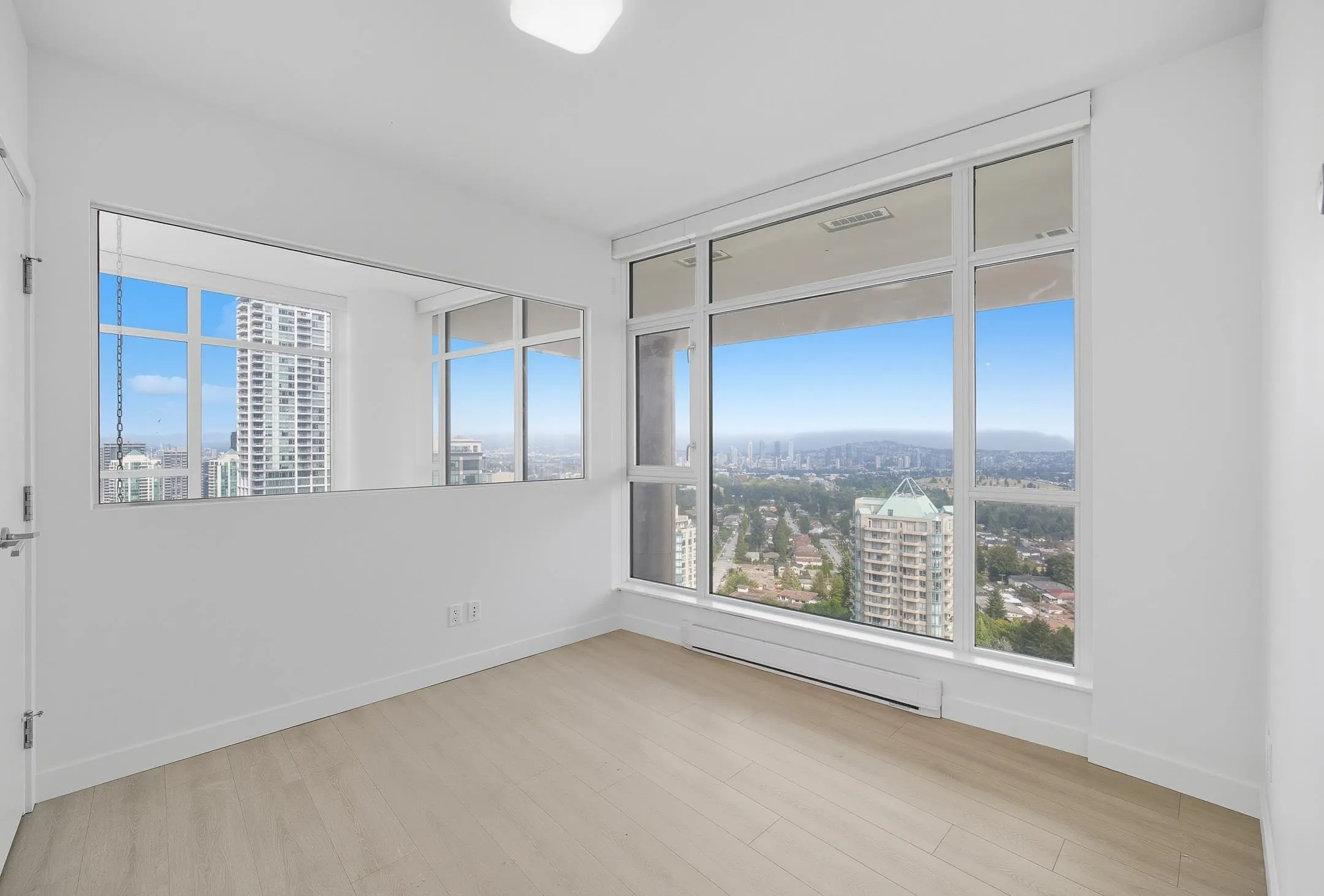 2603 4688 Kingsway