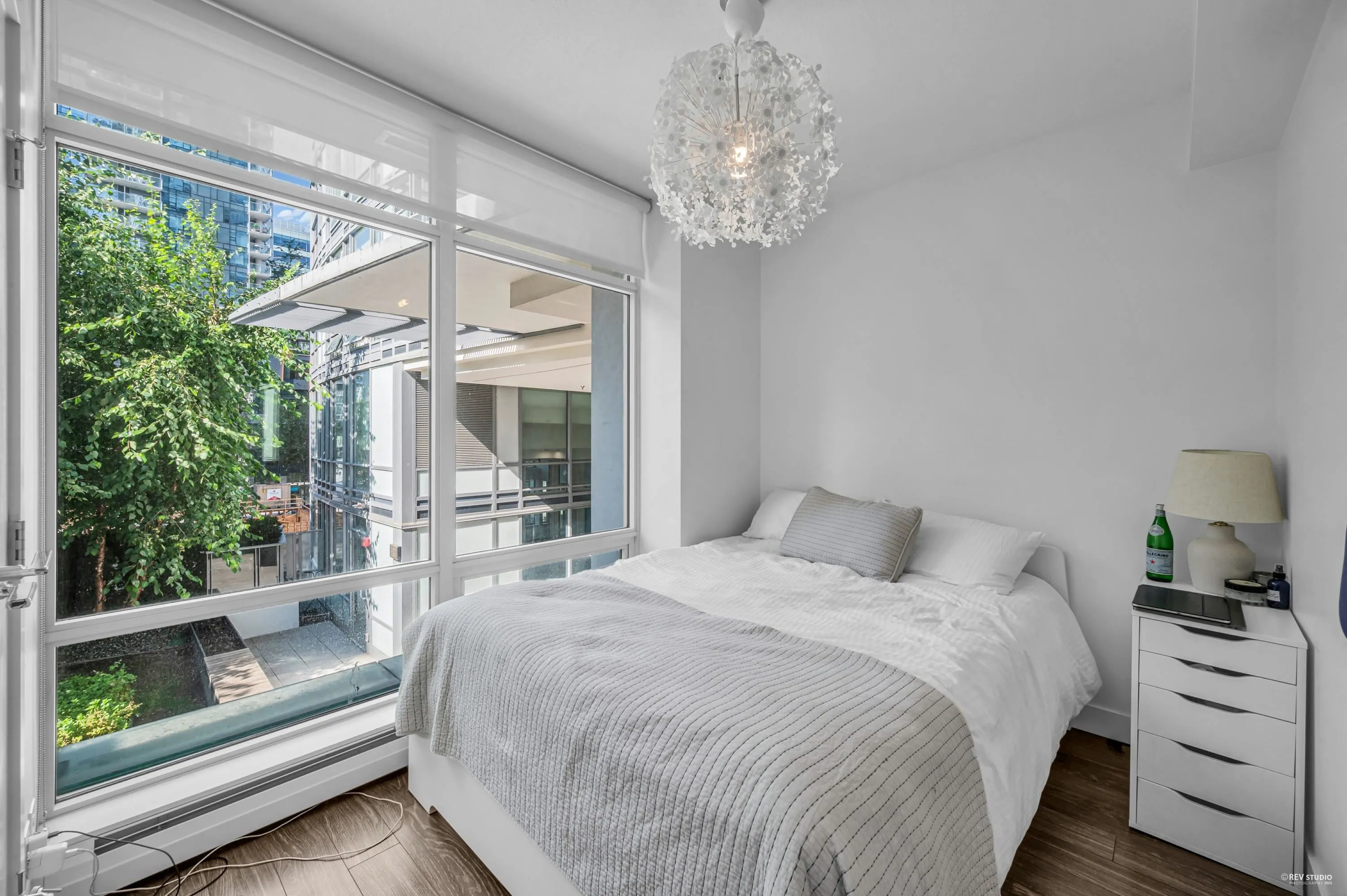 513 1283 Howe Street