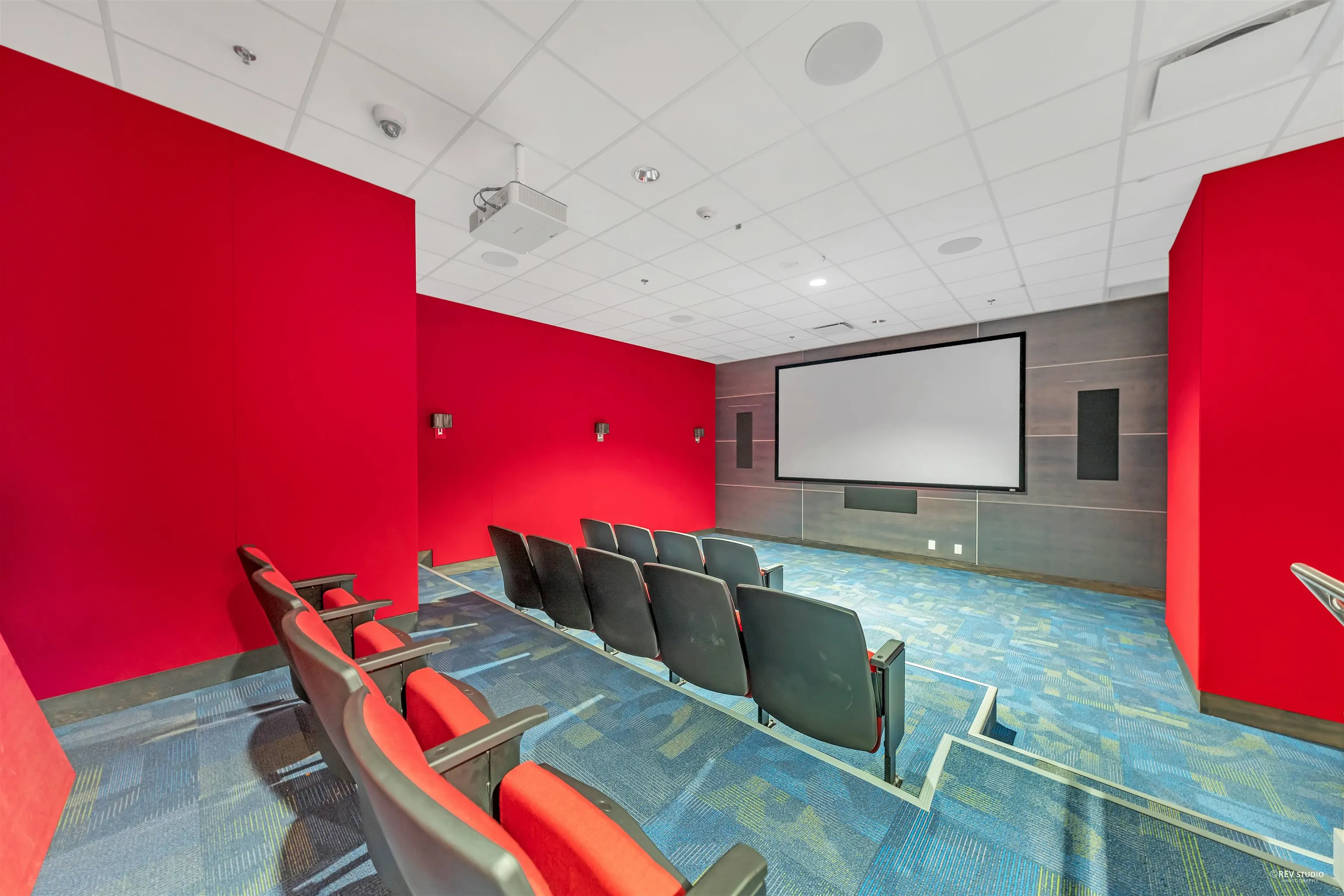 513 1283 Howe Street