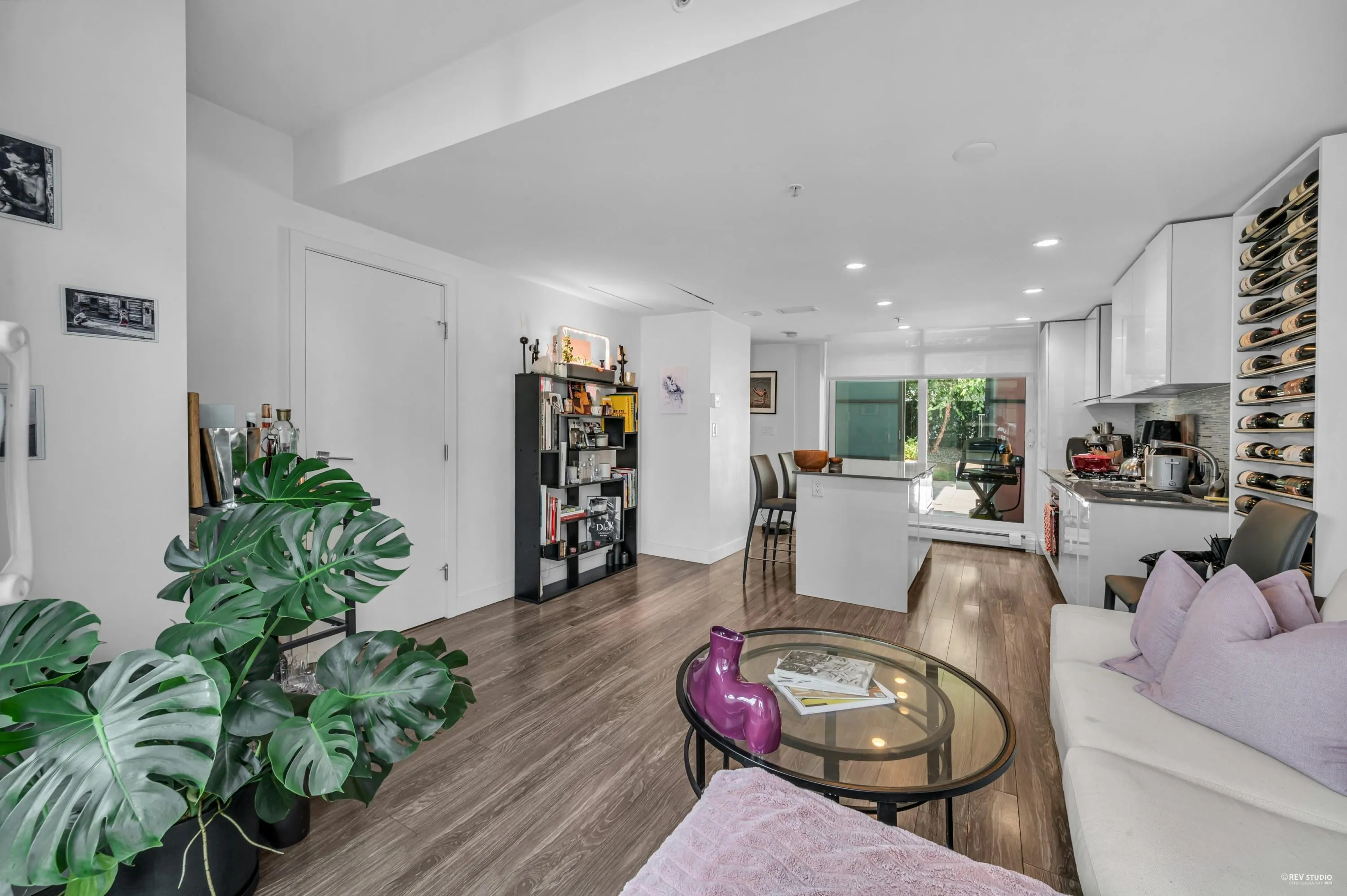 513 1283 Howe Street