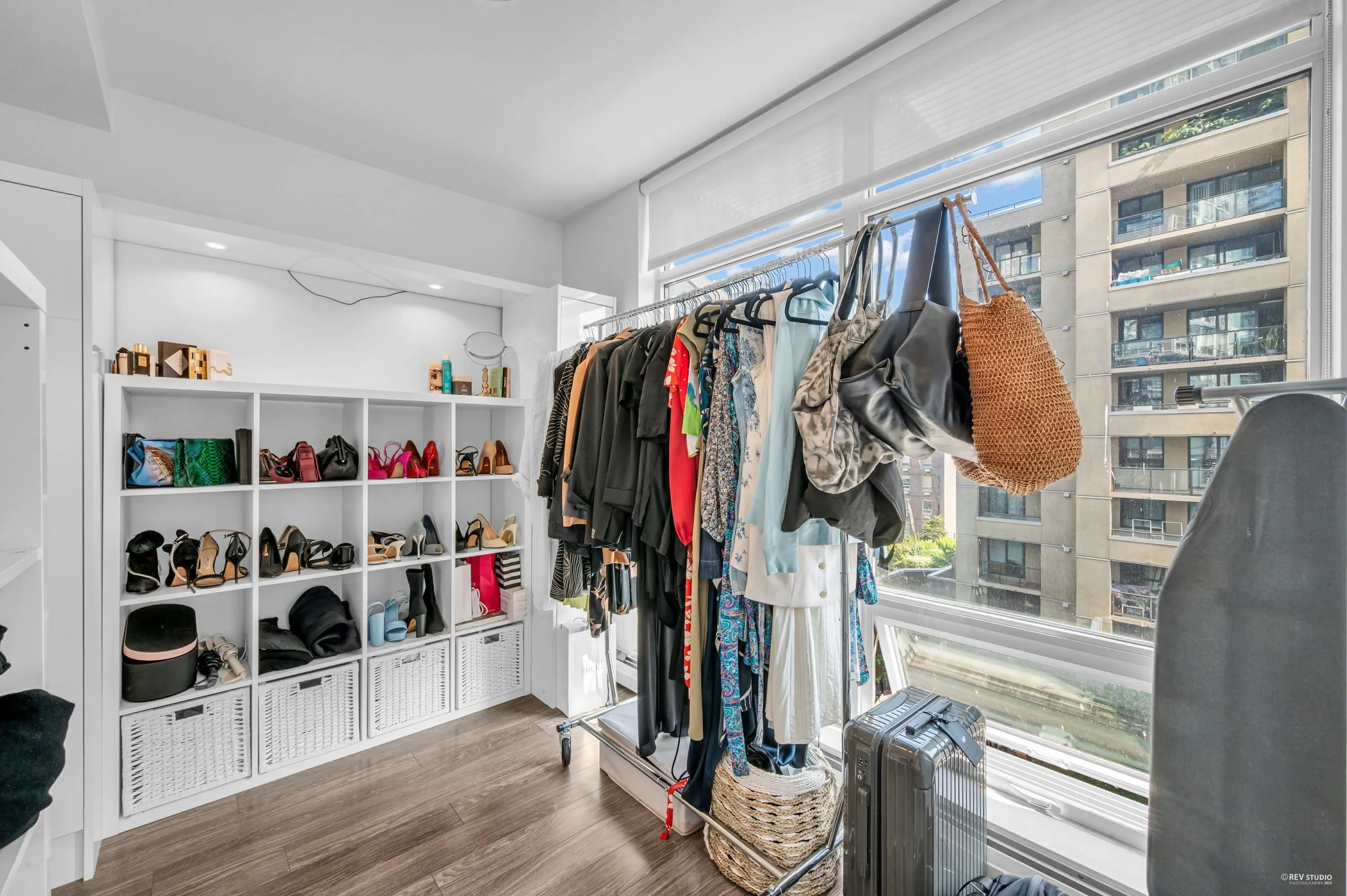 513 1283 Howe Street