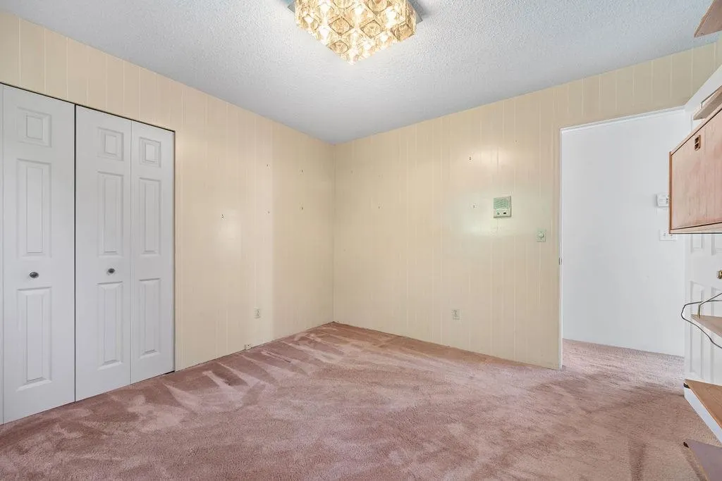 2017 W 48th Avenue
