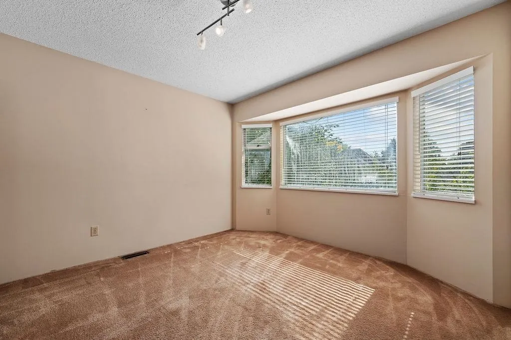 2017 W 48th Avenue