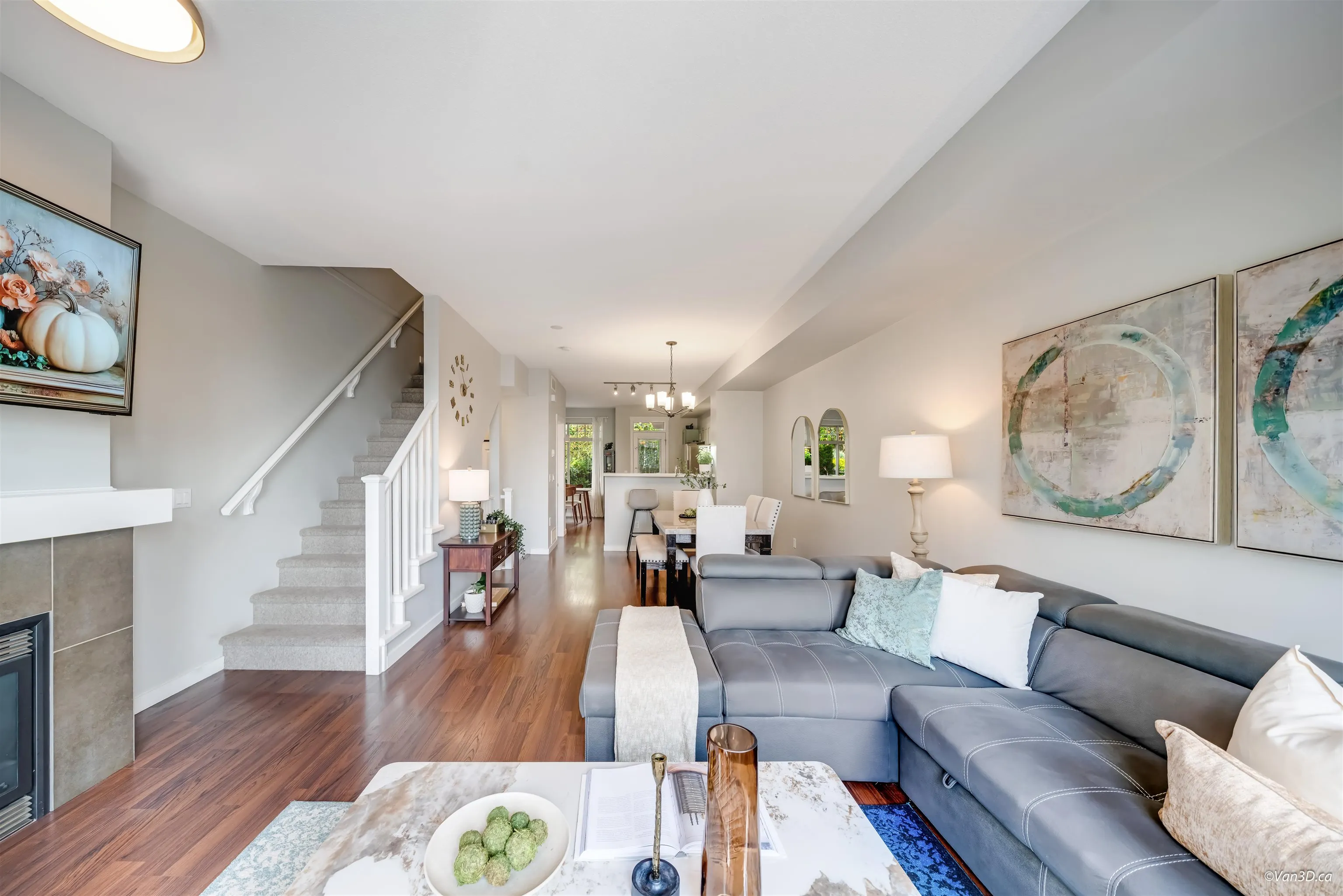 92 55 Hawthorn Drive