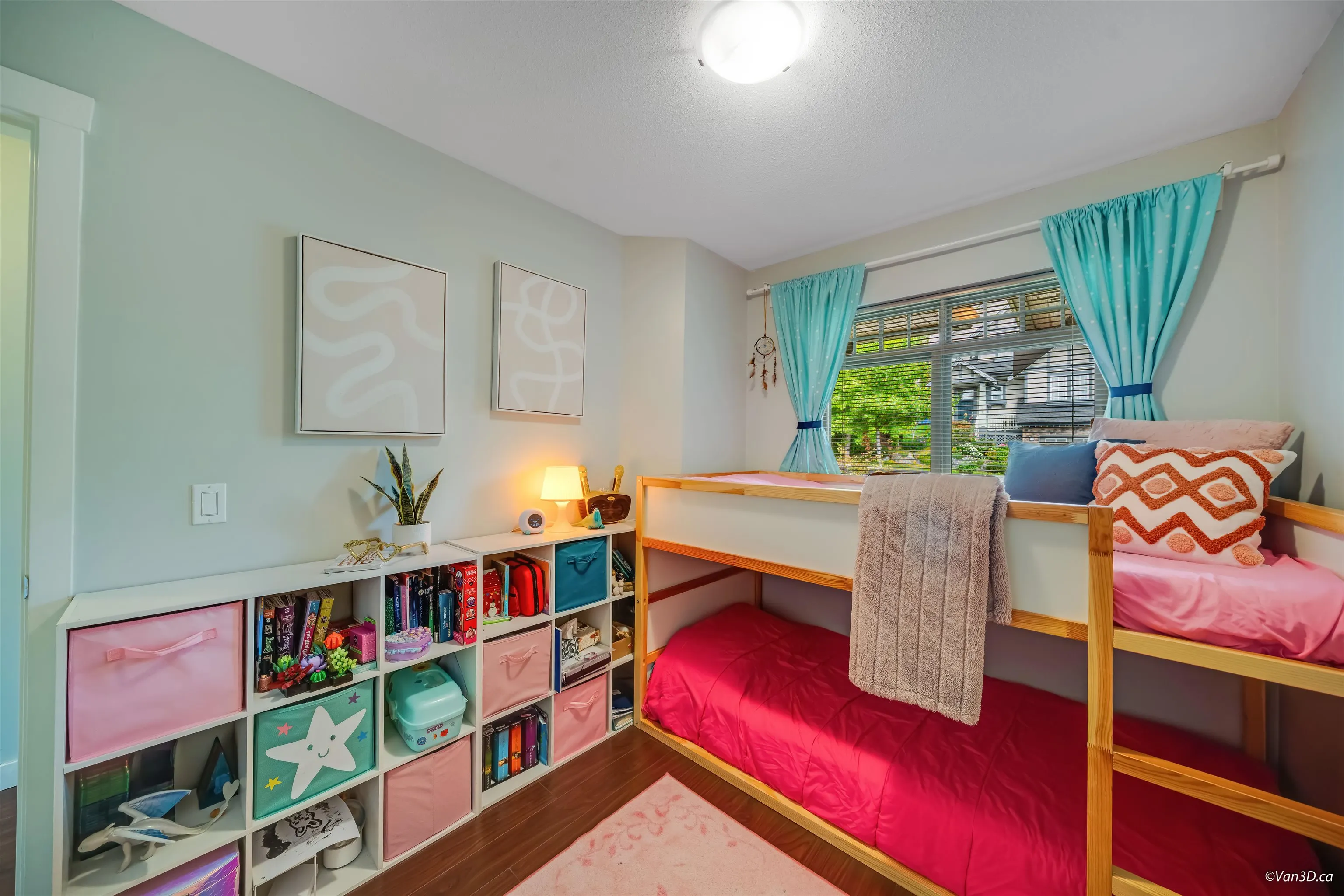 92 55 Hawthorn Drive