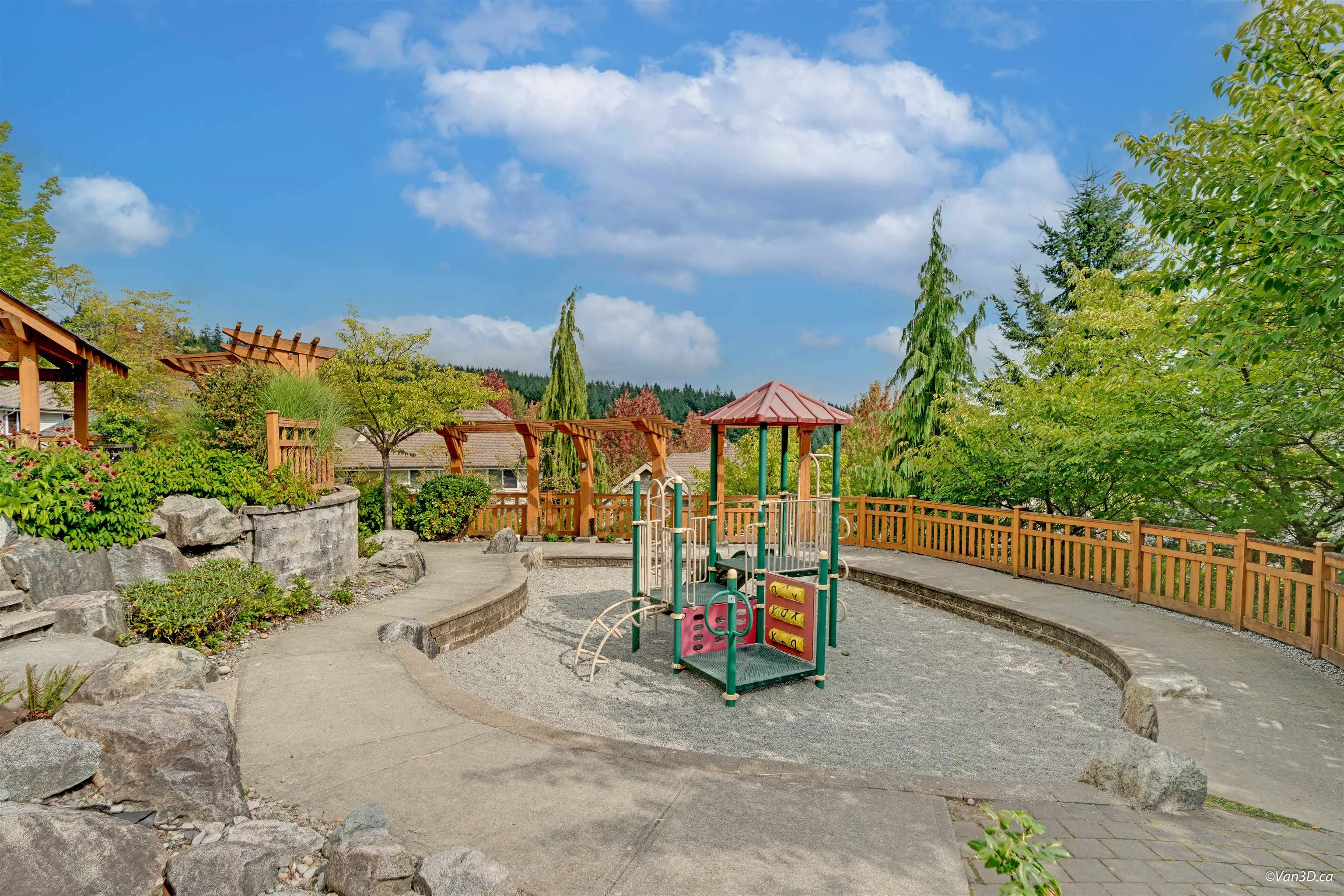 92 55 Hawthorn Drive