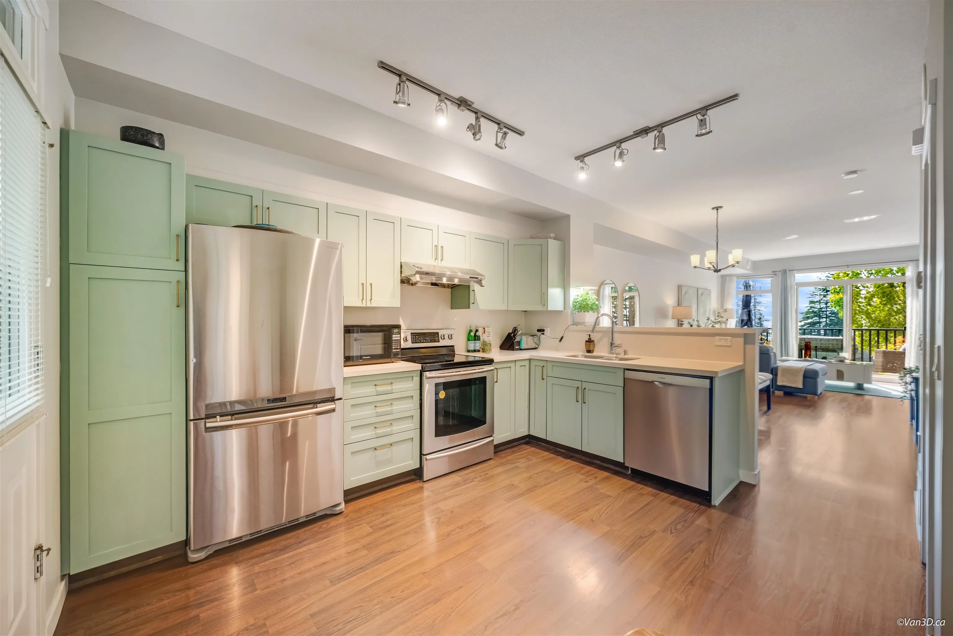 92 55 Hawthorn Drive