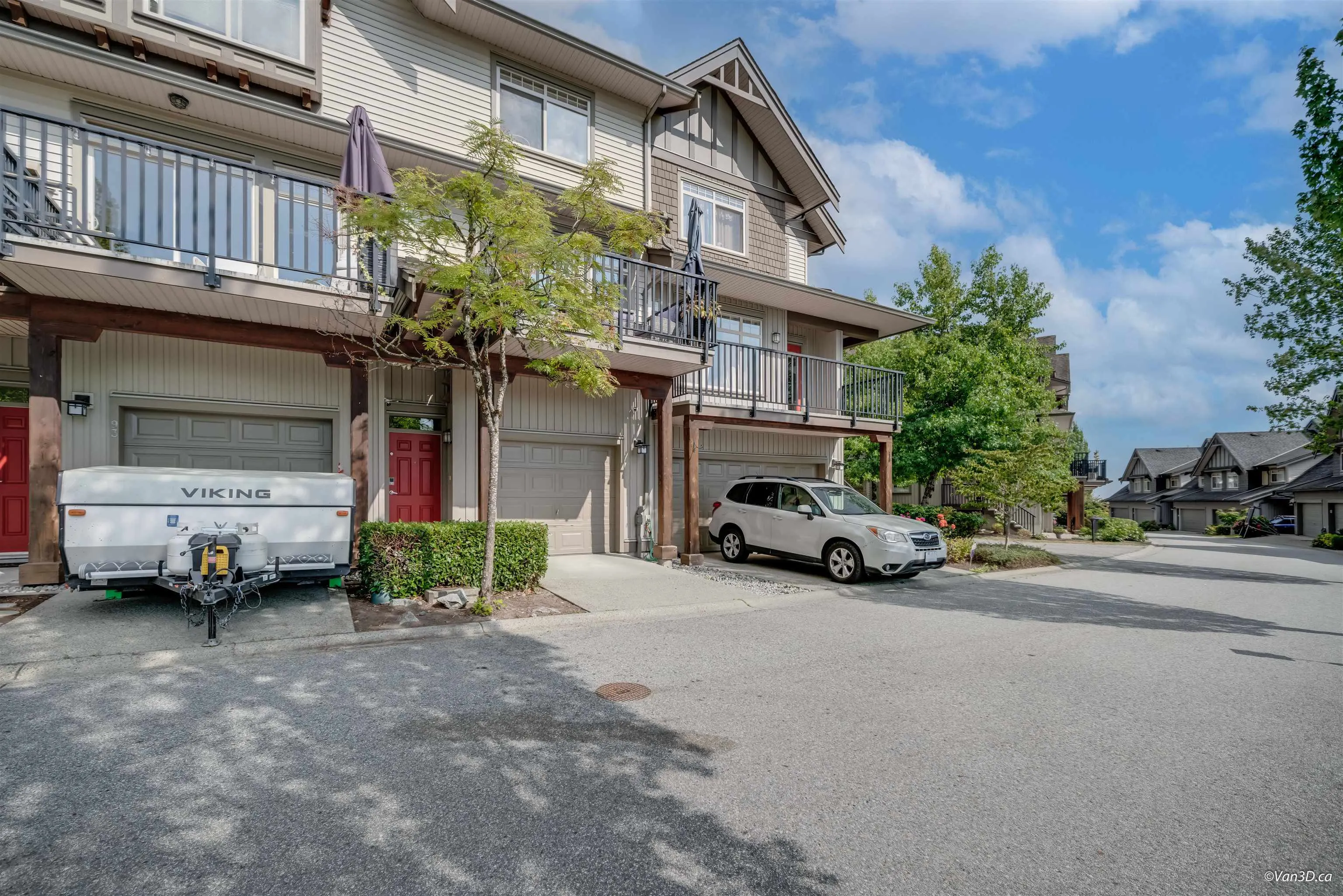 92 55 Hawthorn Drive