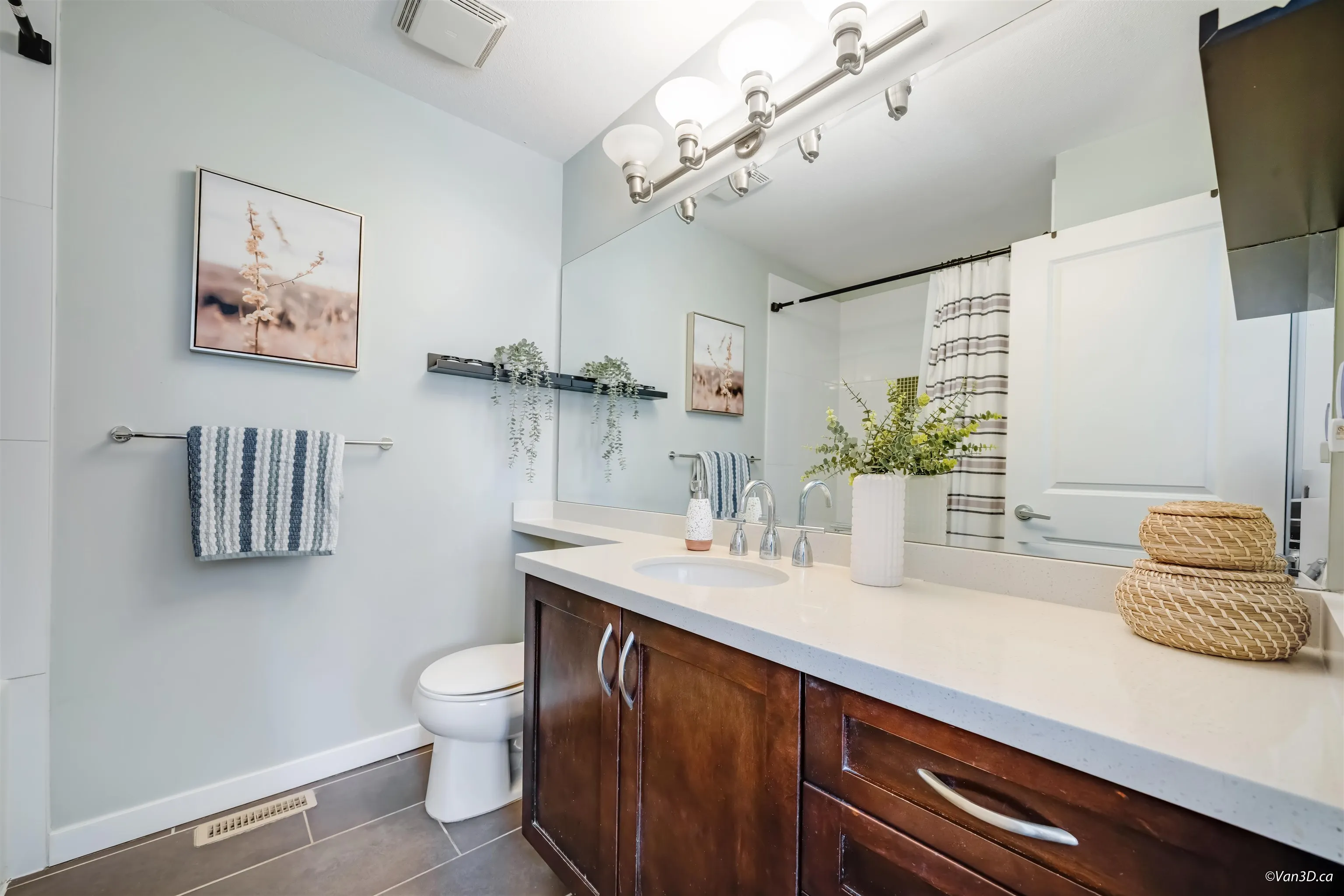 92 55 Hawthorn Drive