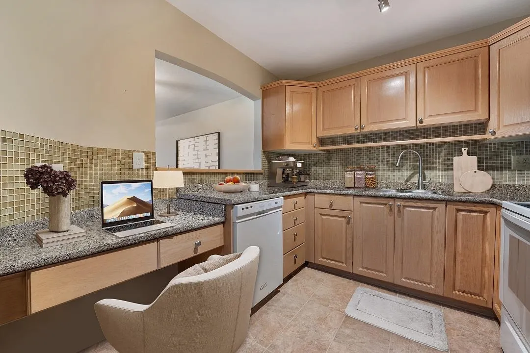 407 1225 Merklin Street