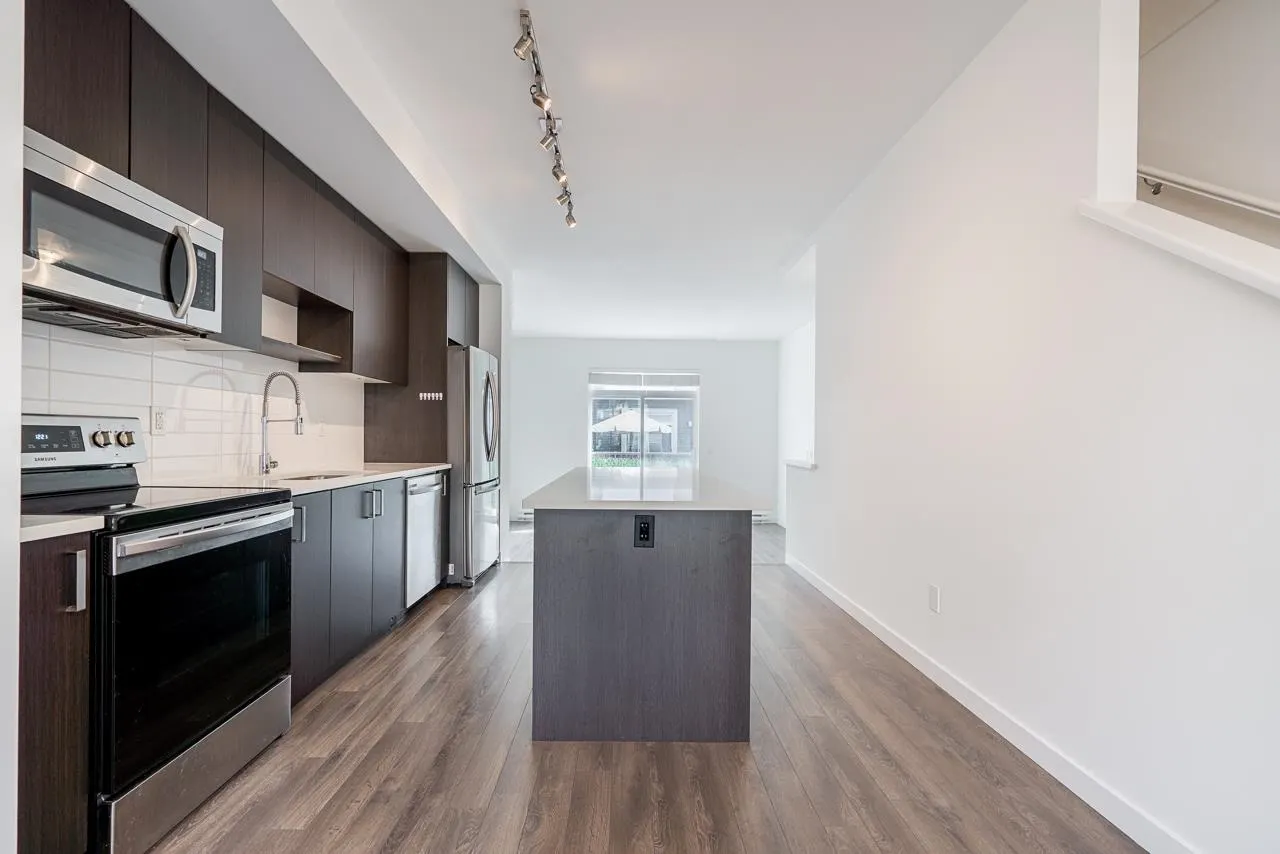 43 15850 85 Avenue
