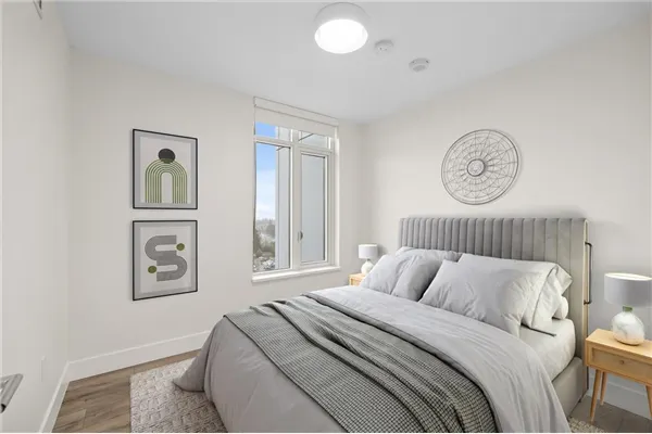 1901 10428 Whalley Boulevard