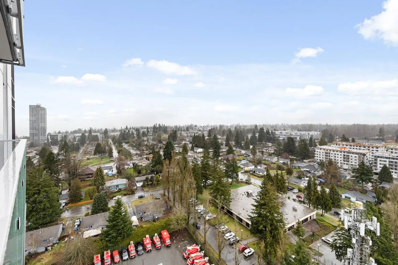 1901 10428 Whalley Boulevard
